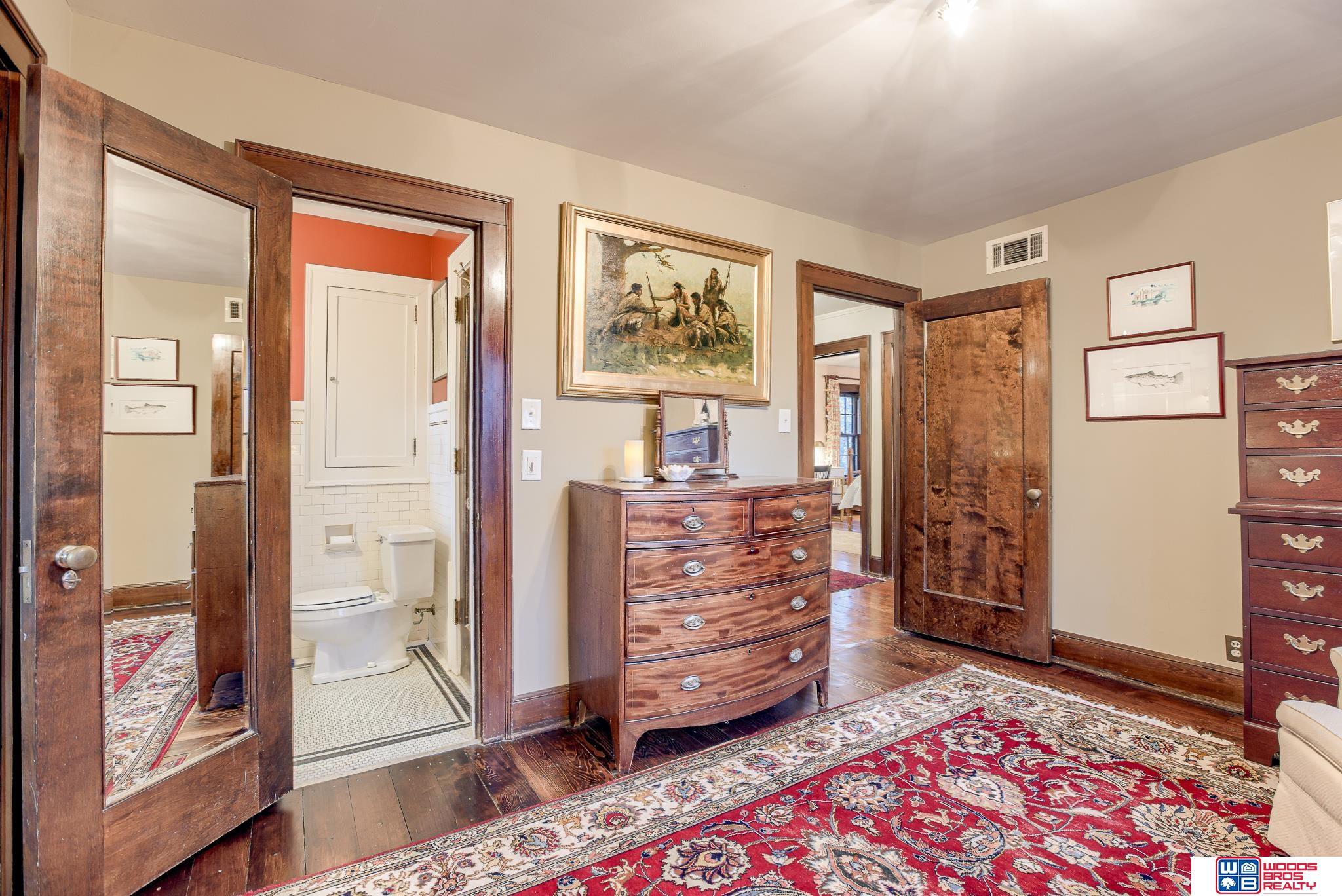 2819 Van Dorn Street