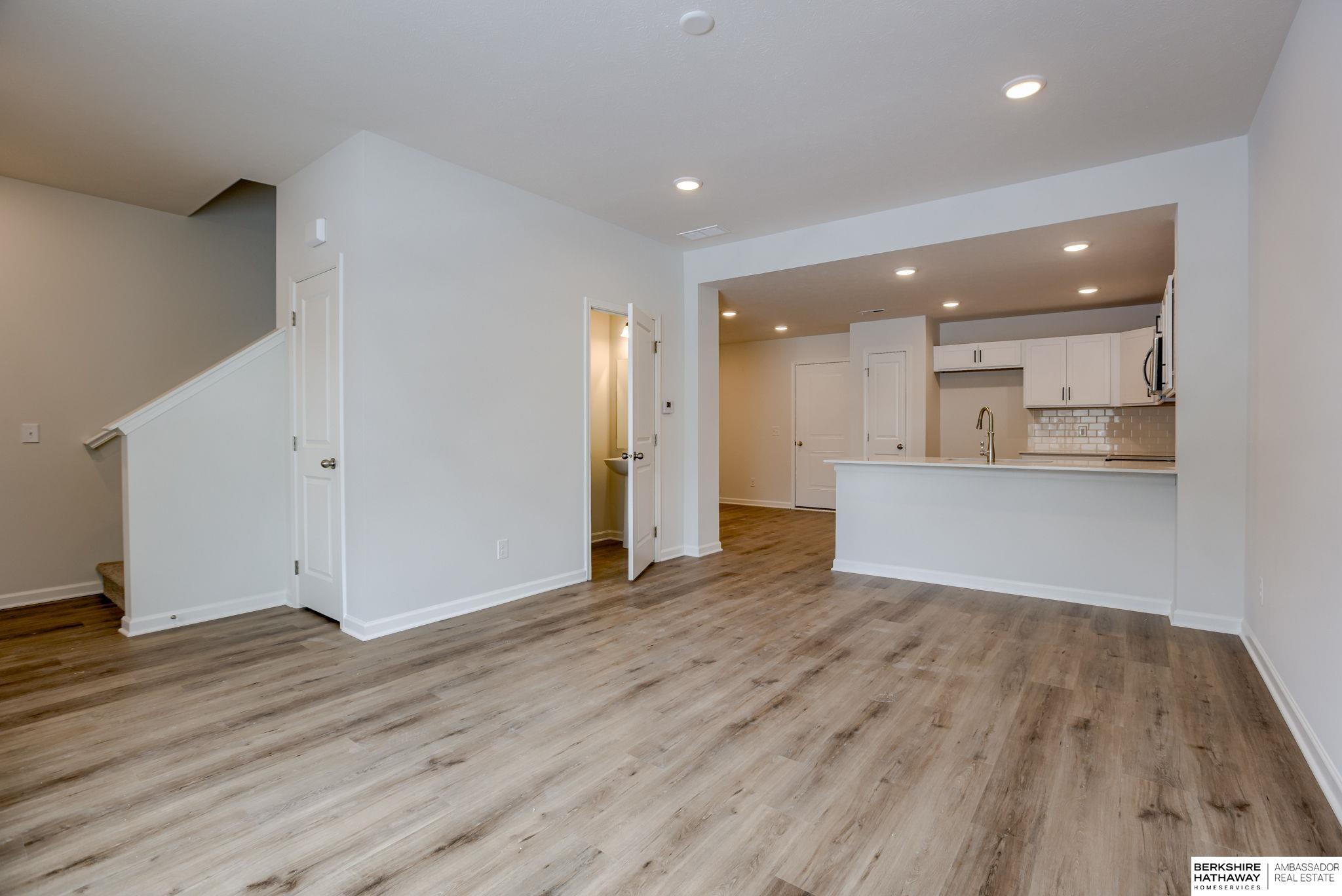 2141 N Aaron Way