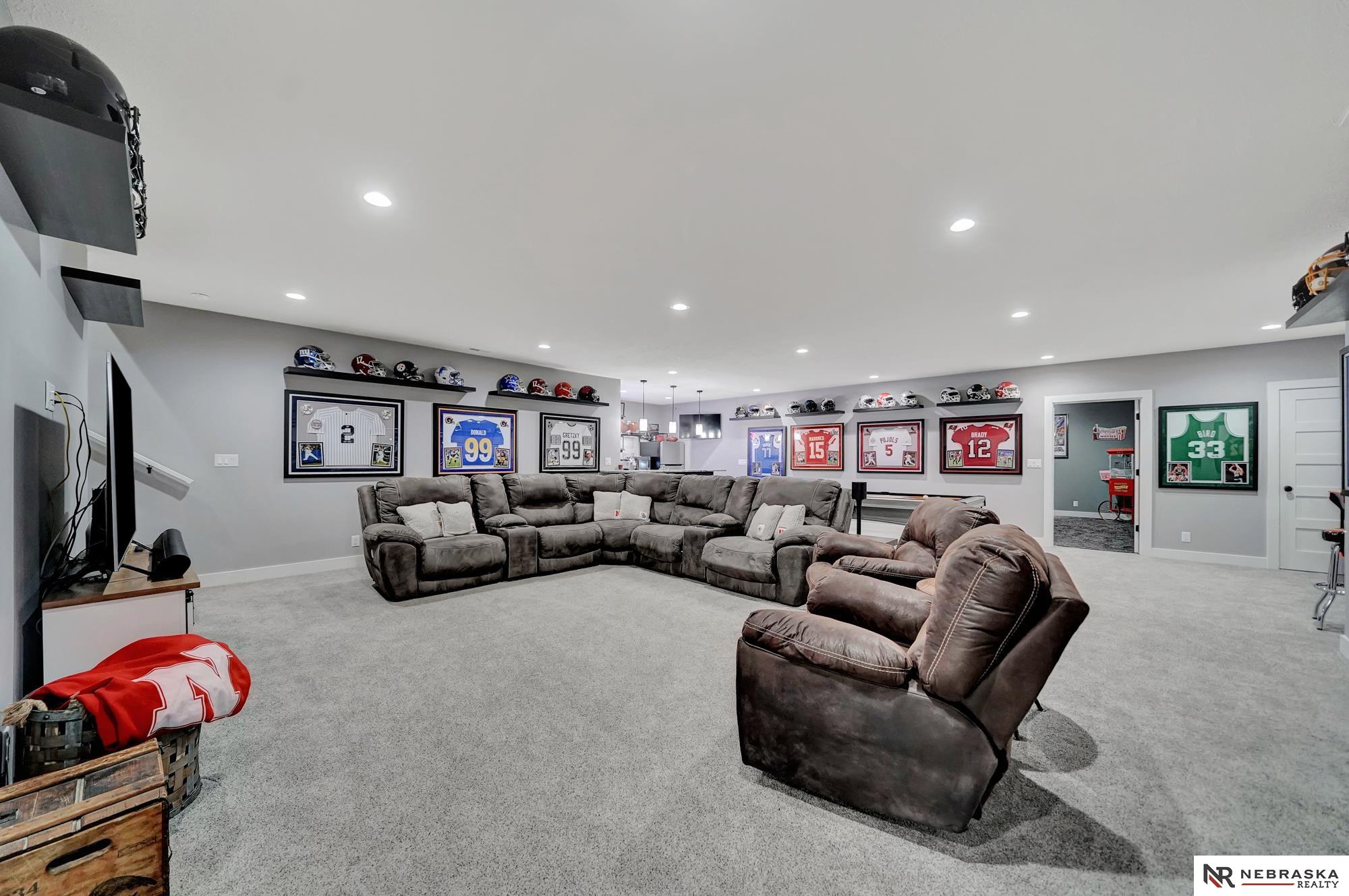 9610 Raymond Road