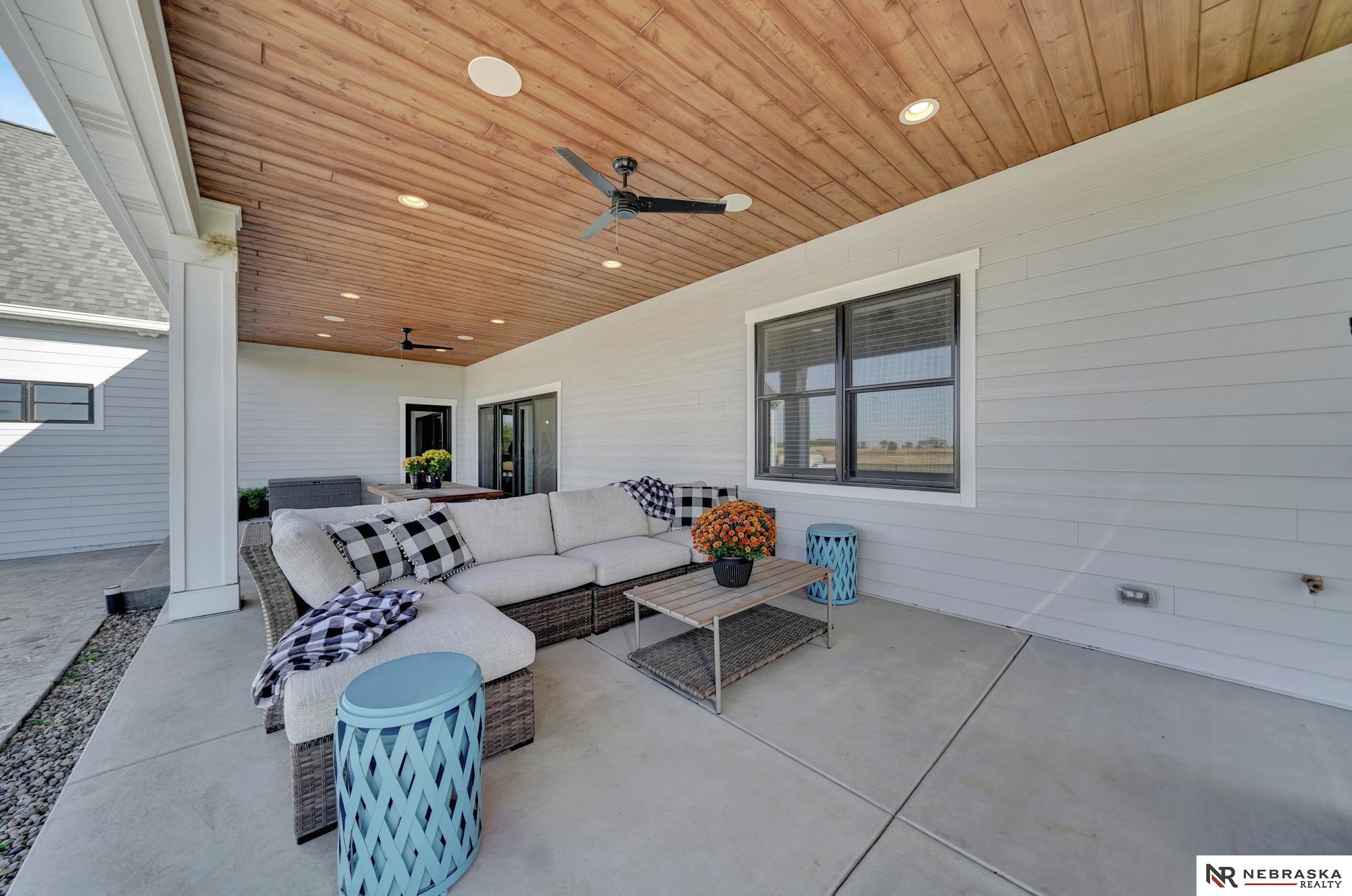 9610 Raymond Road
