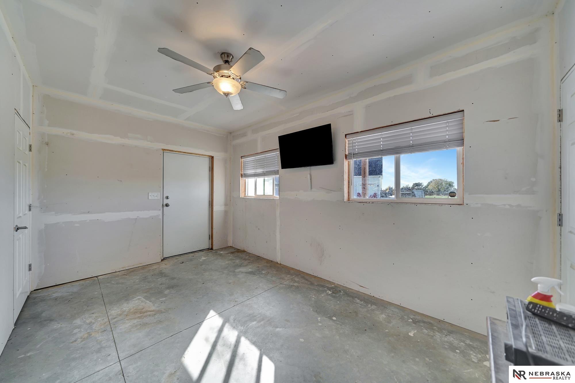 9610 Raymond Road
