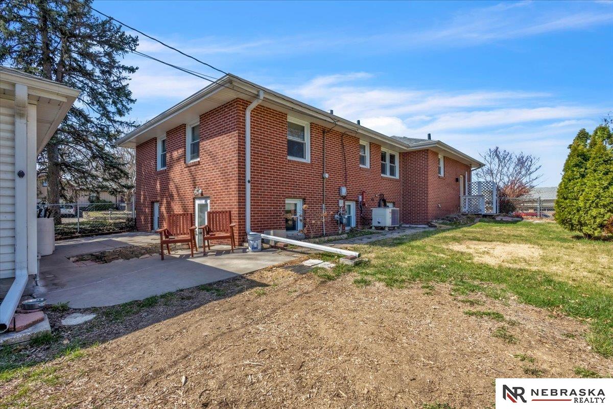 5700 Vine Street