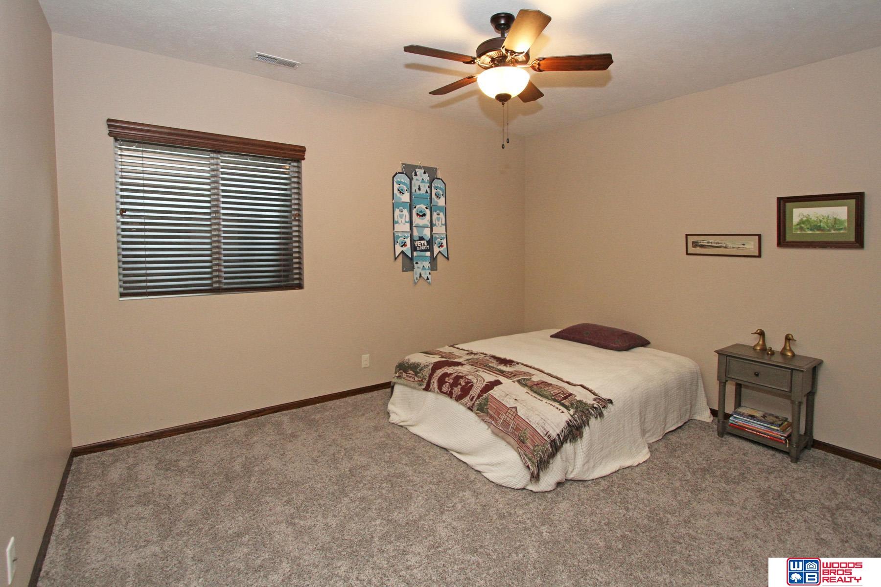 2736 Shadowbrook Drive