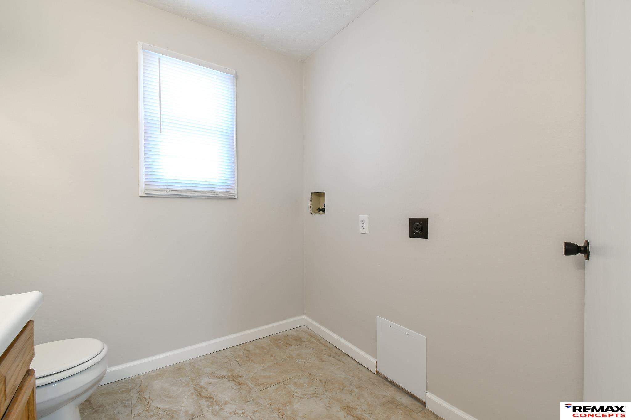 208 Groveland Street