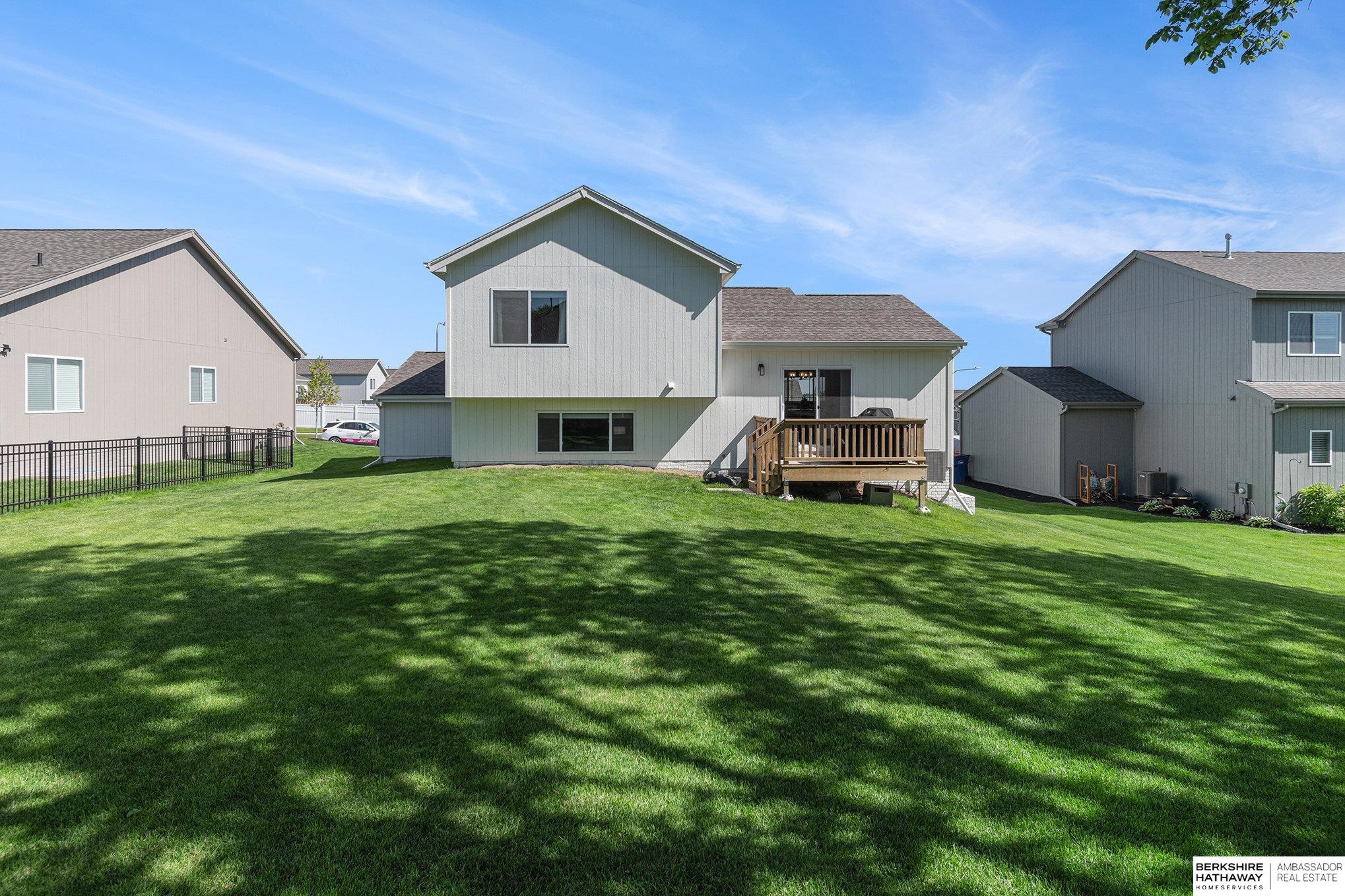 17805 Palisades Drive