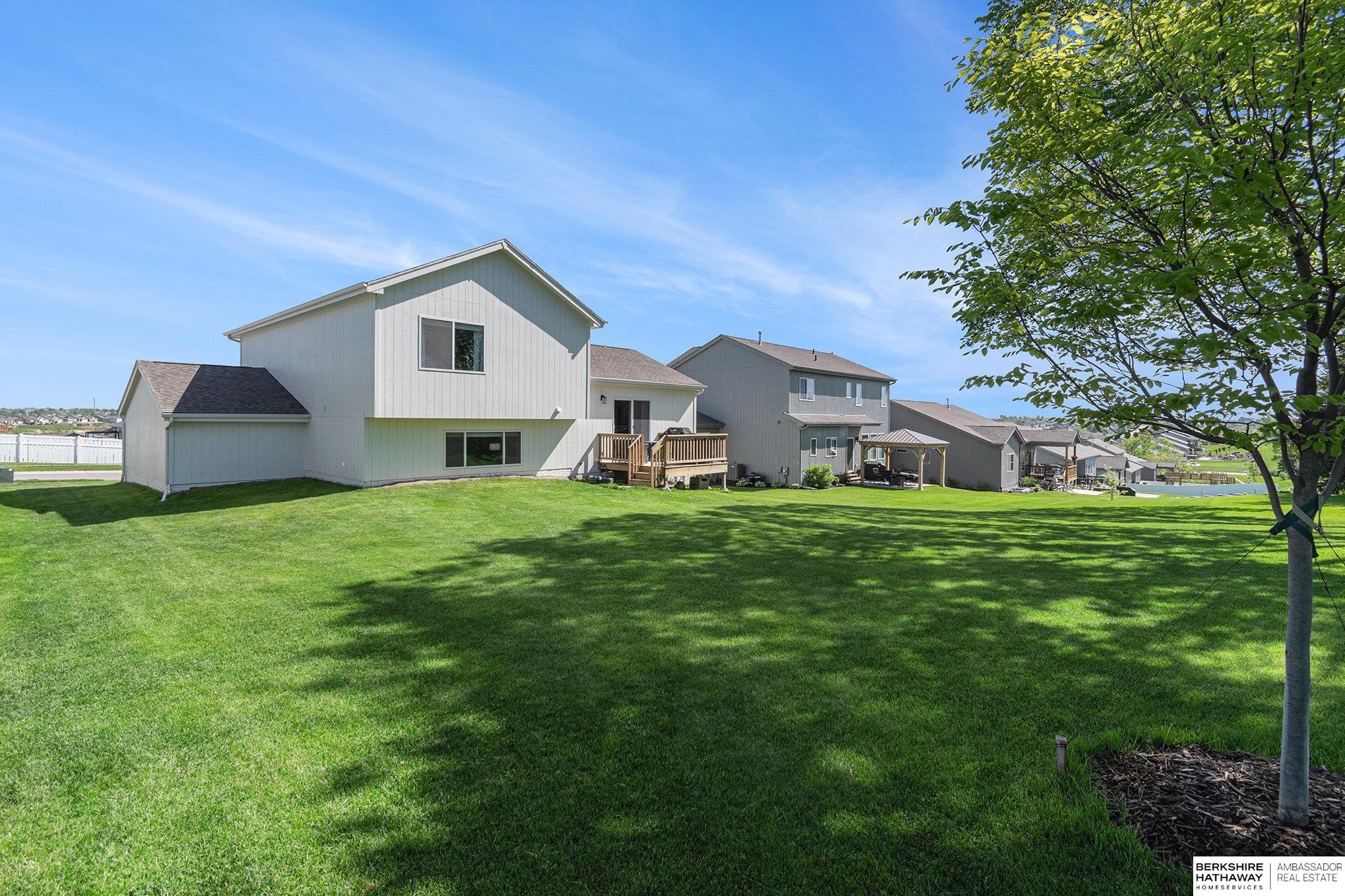 17805 Palisades Drive