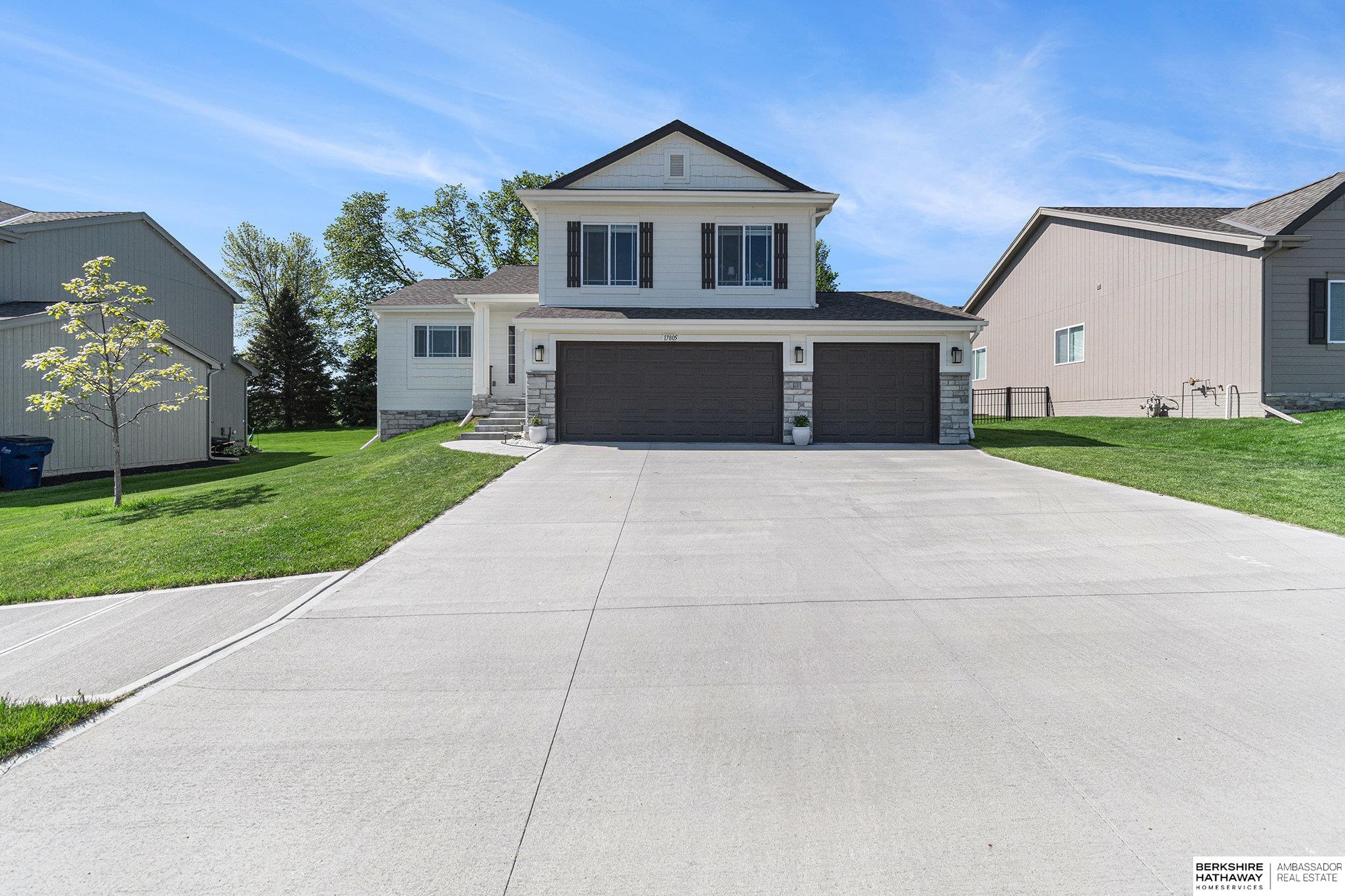 17805 Palisades Drive