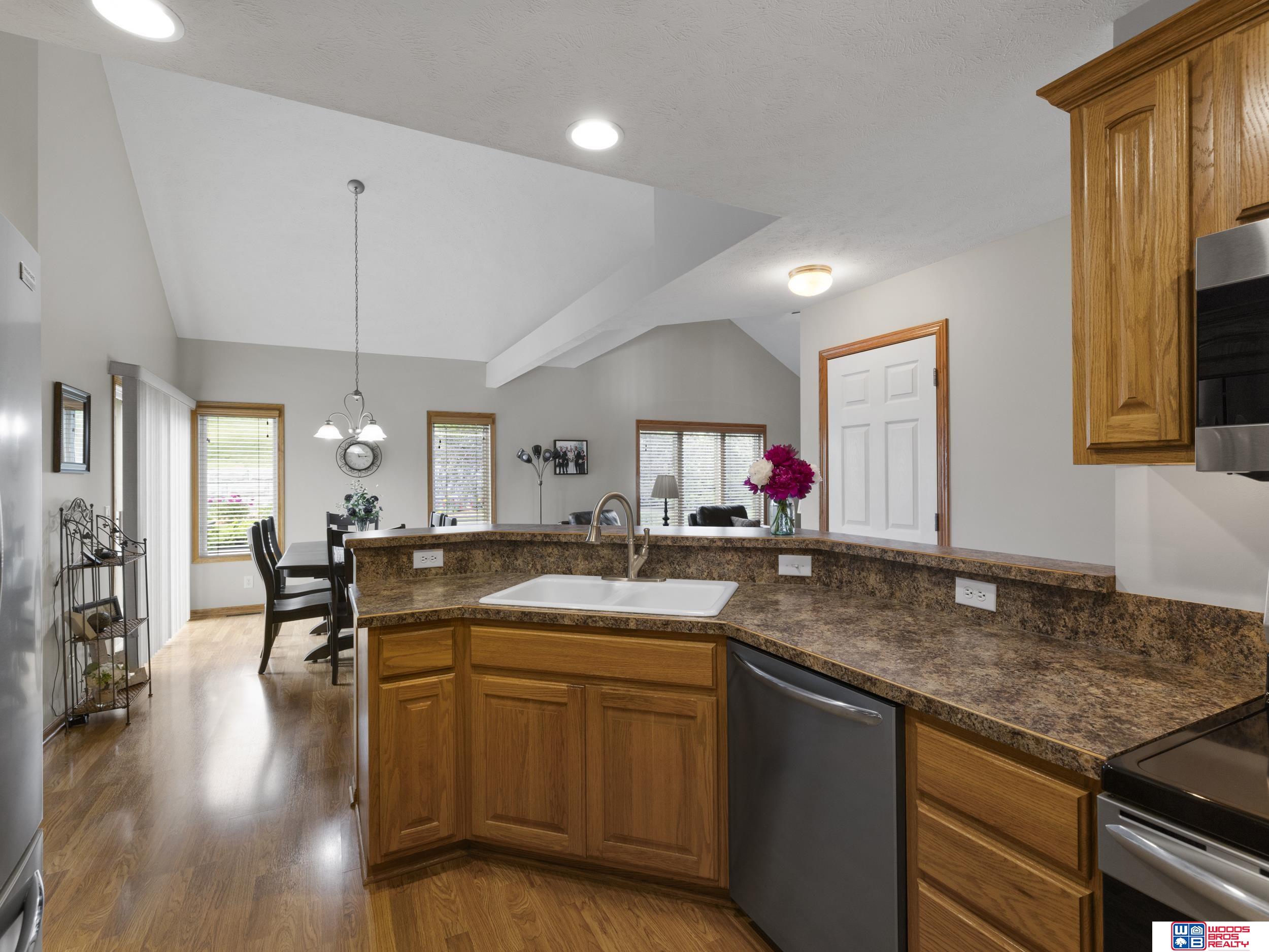 9550 Forest Glen Drive