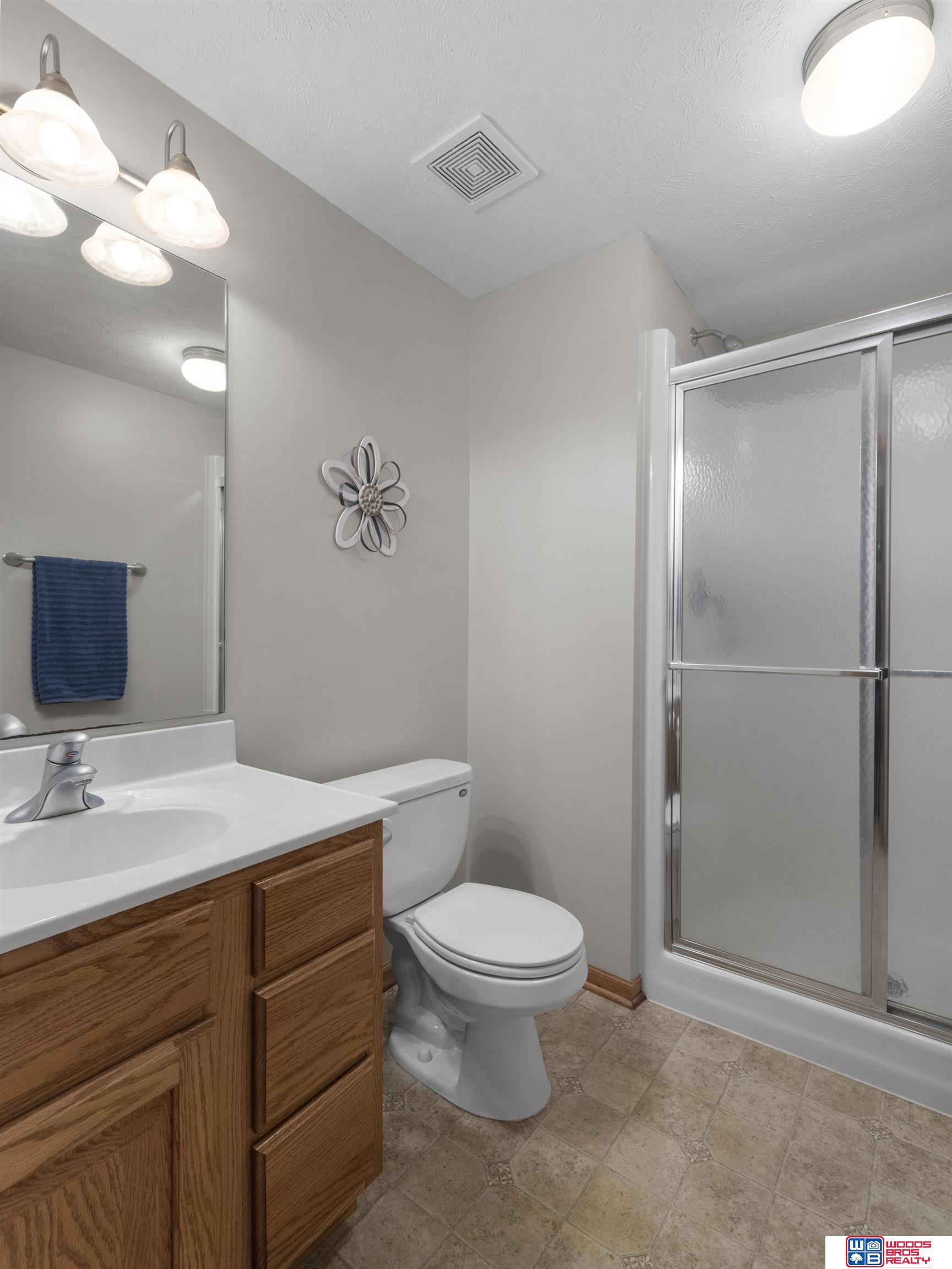 9550 Forest Glen Drive