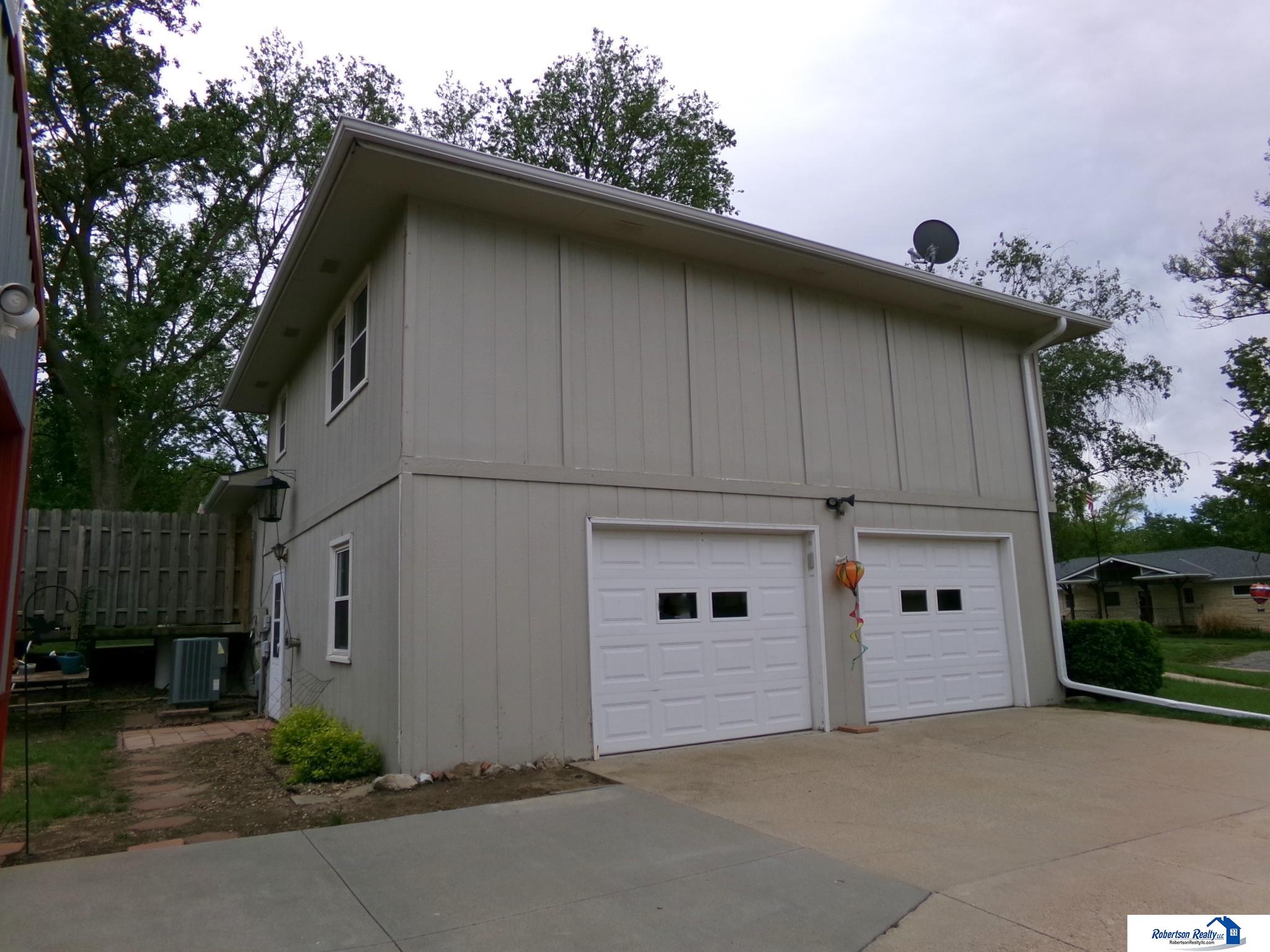 1304 S 4Th Avenue
