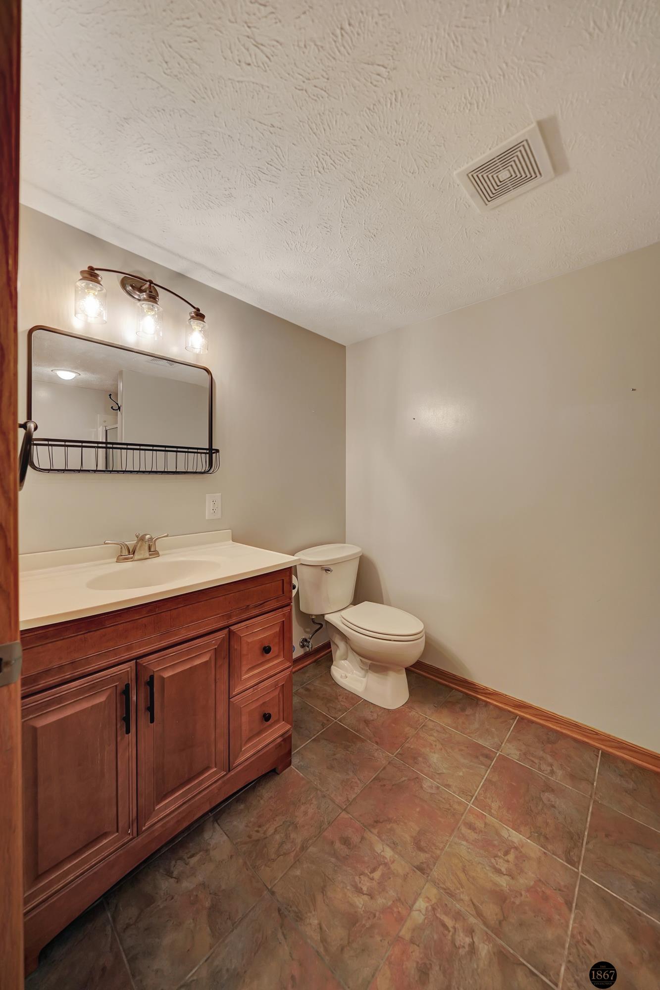 2435 Grainger Parkway