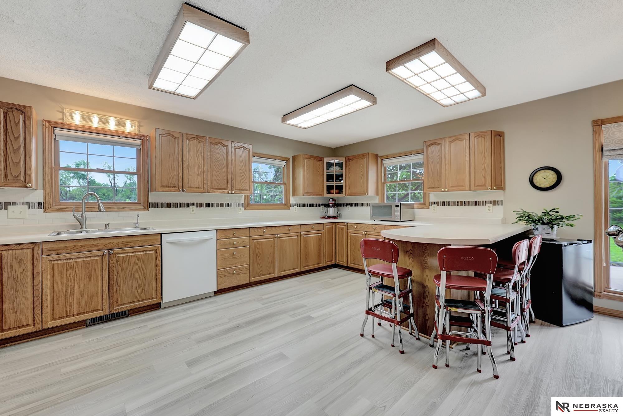 7105 W Davey Road