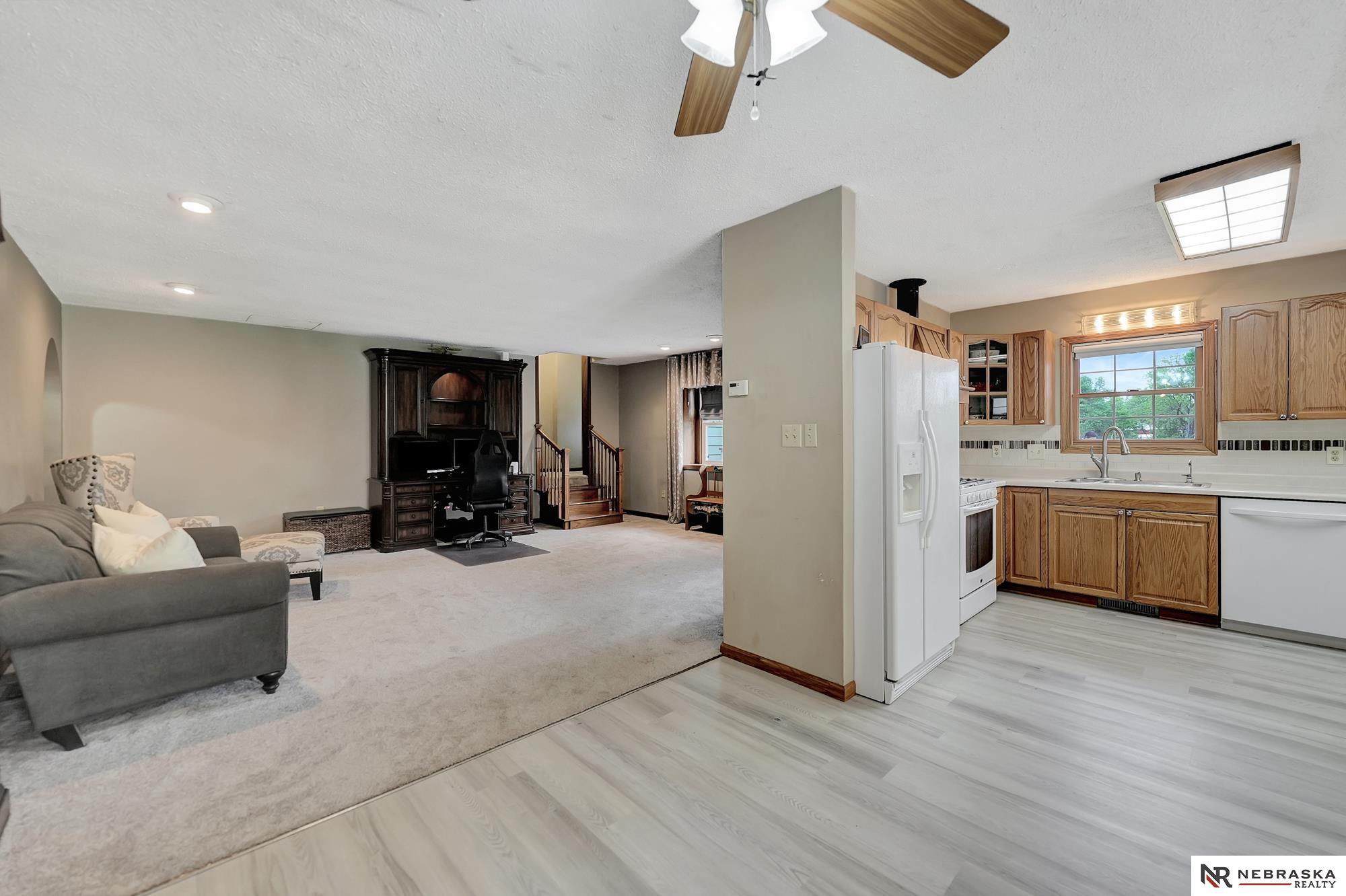 7105 W Davey Road