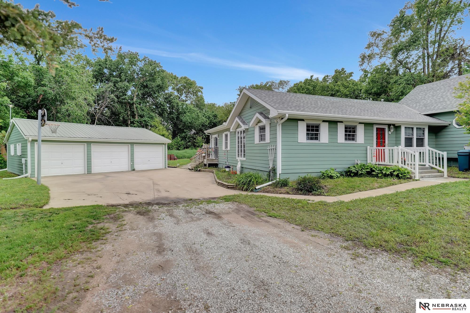 7105 W Davey Road