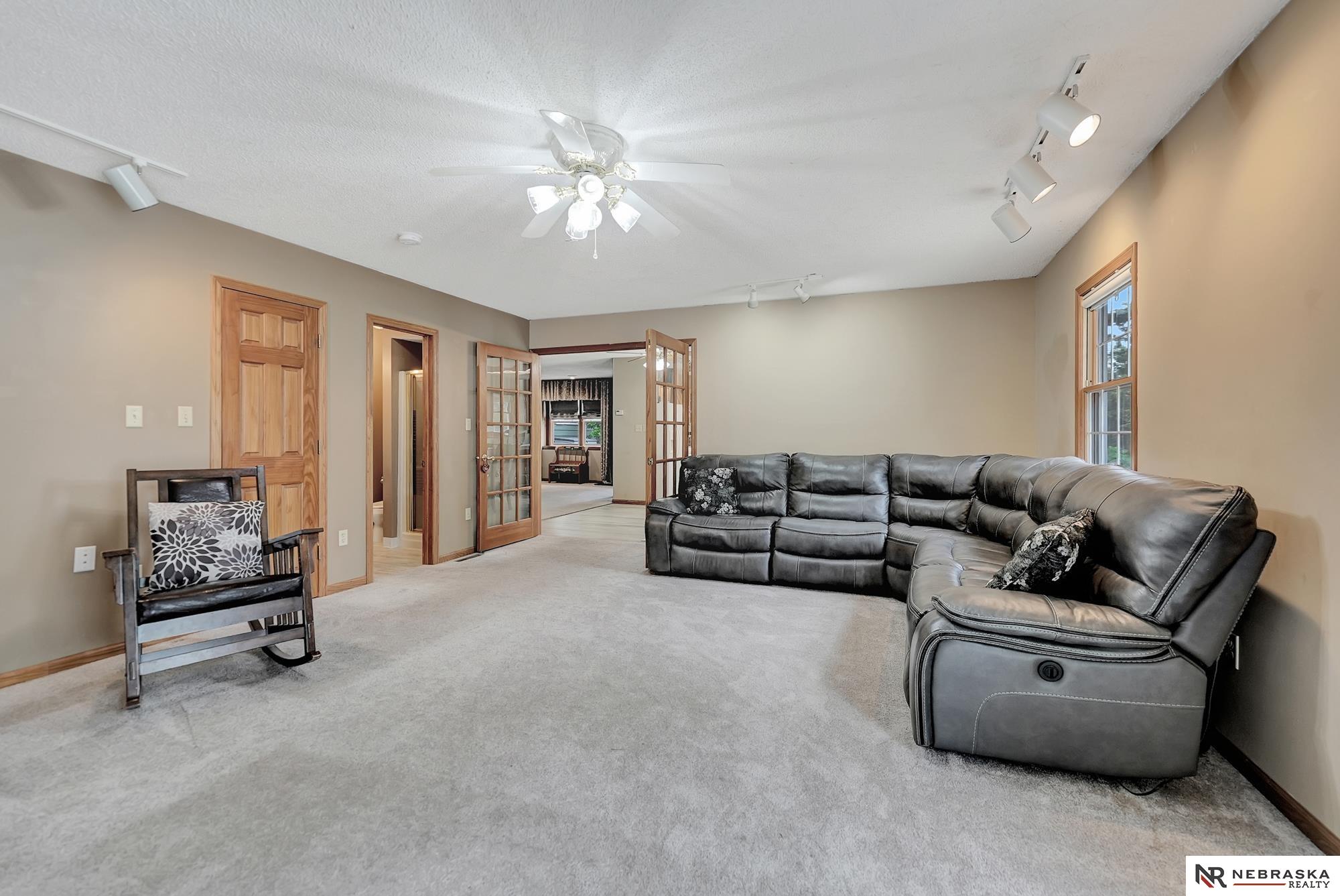 7105 W Davey Road