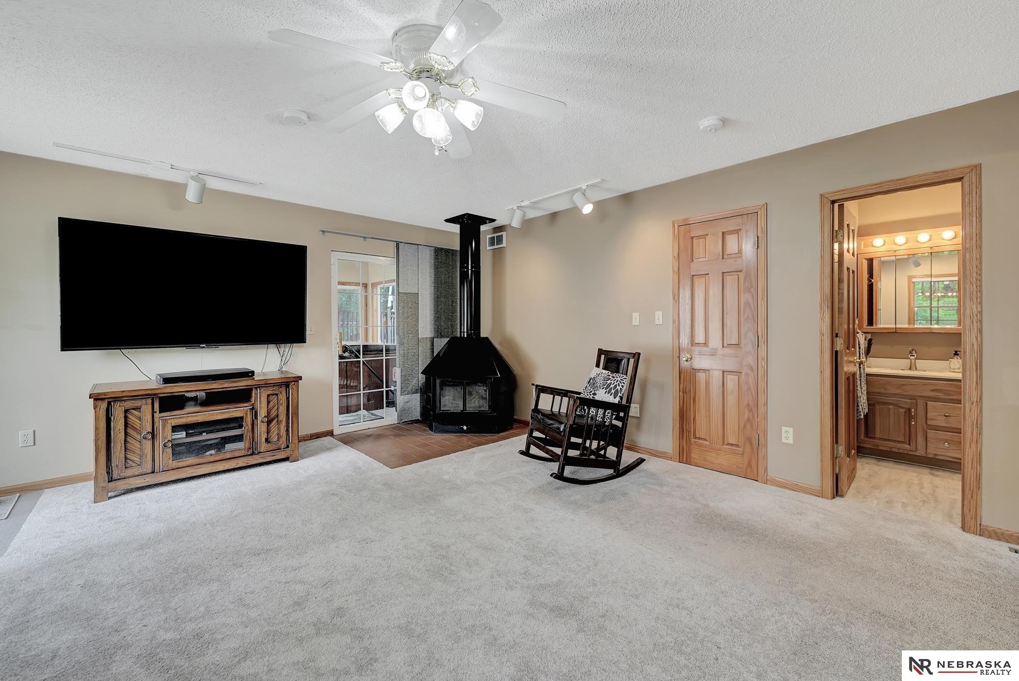 7105 W Davey Road