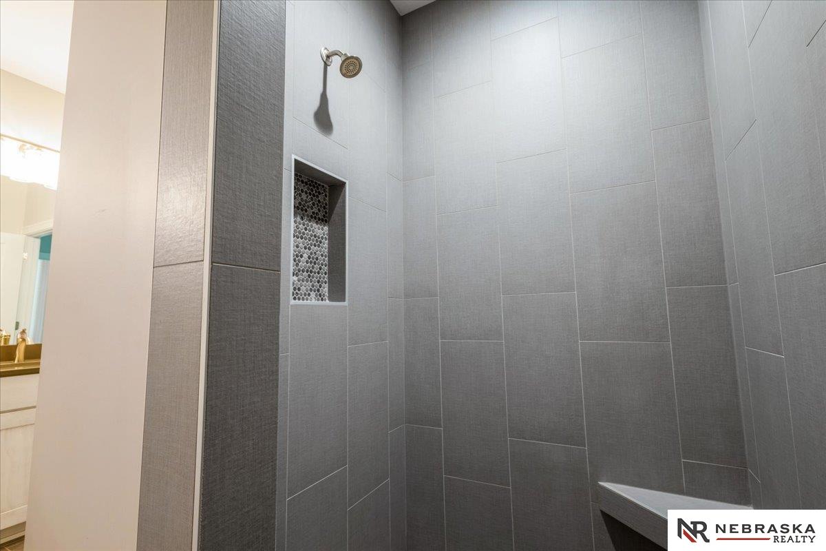 6418 Lone Tree Drive