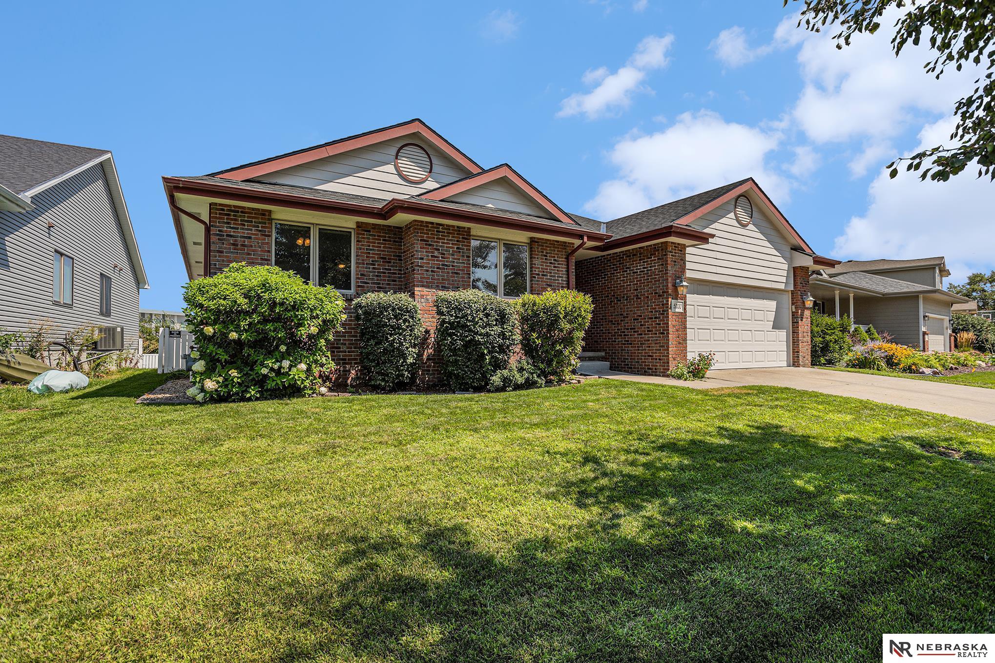 5200 Betty Lou Boulevard