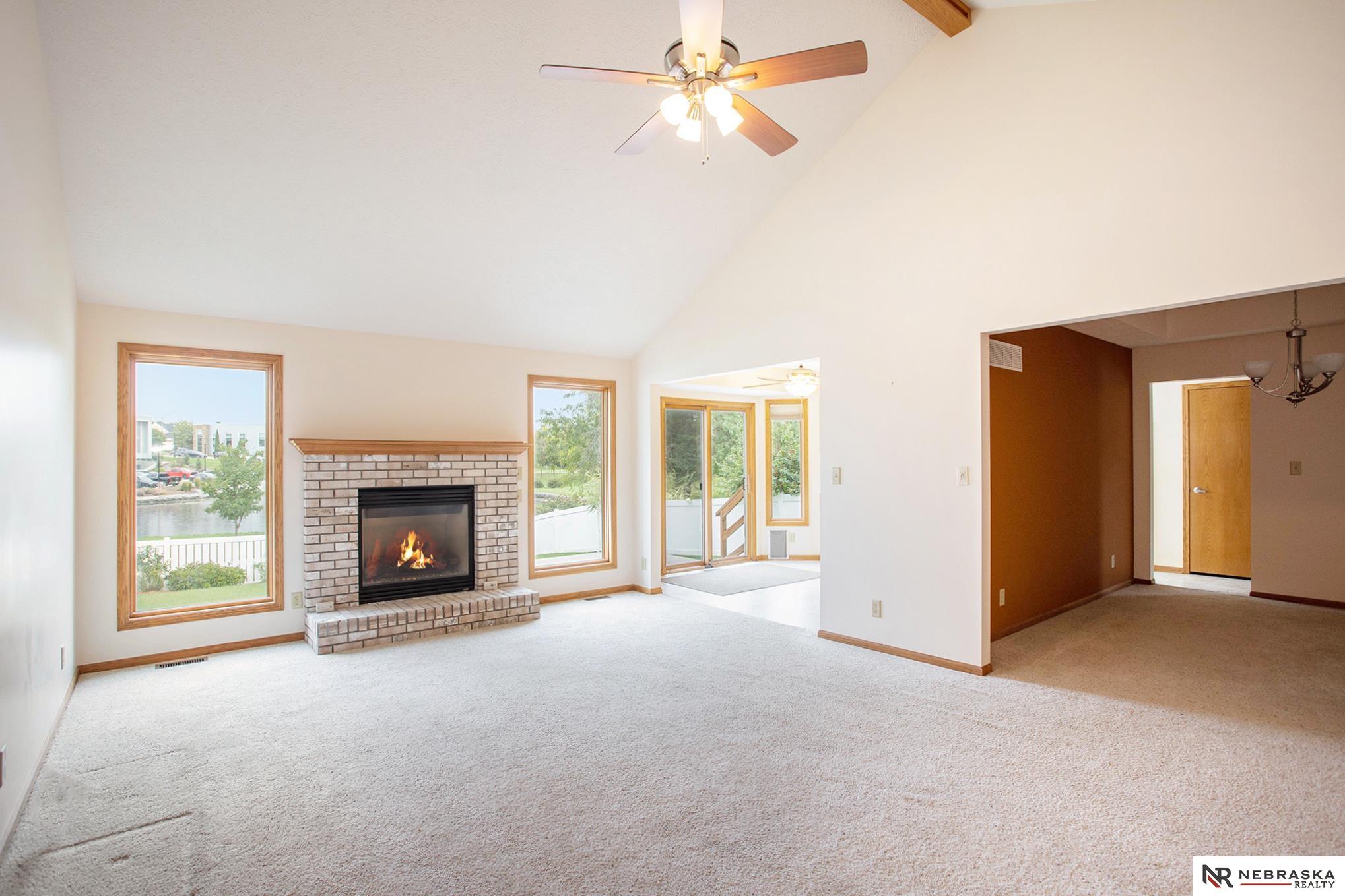 5200 Betty Lou Boulevard