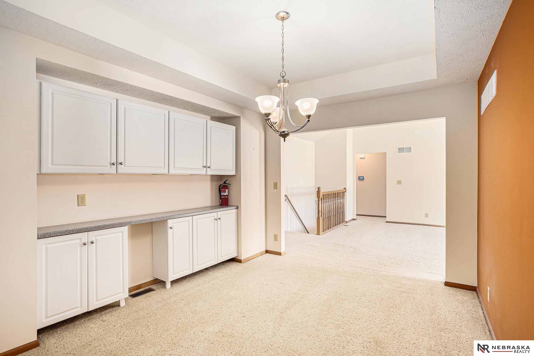 5200 Betty Lou Boulevard