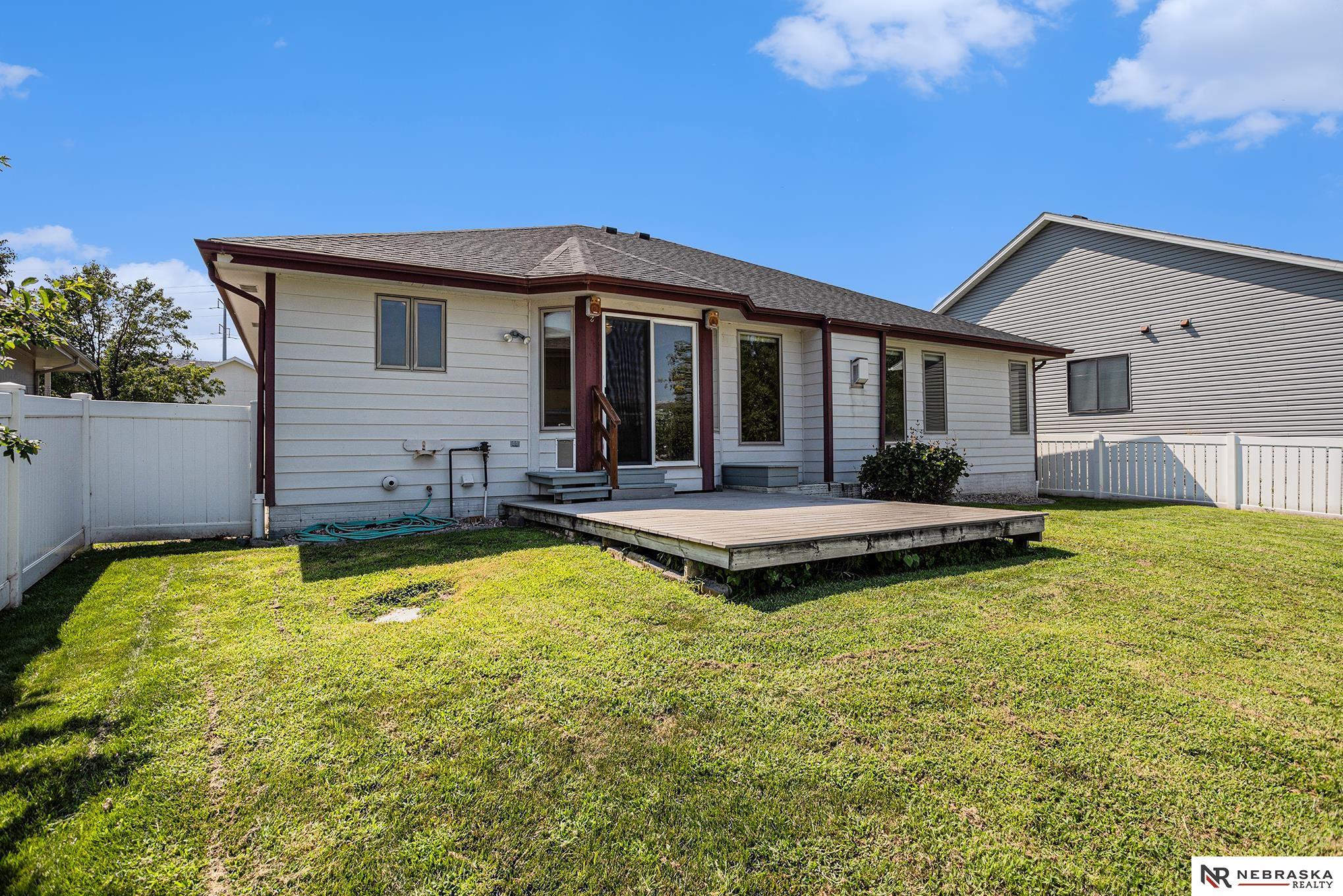 5200 Betty Lou Boulevard