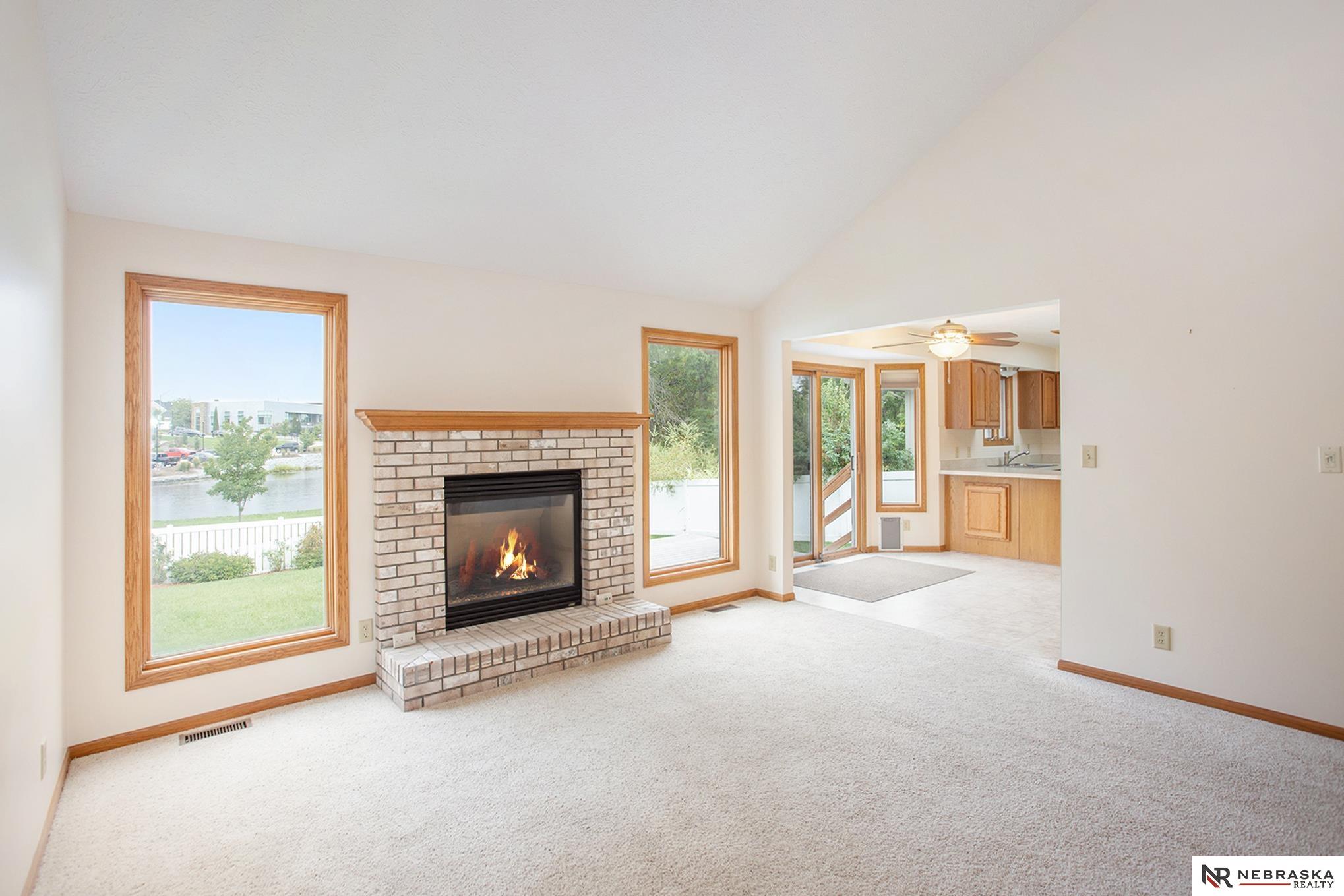 5200 Betty Lou Boulevard