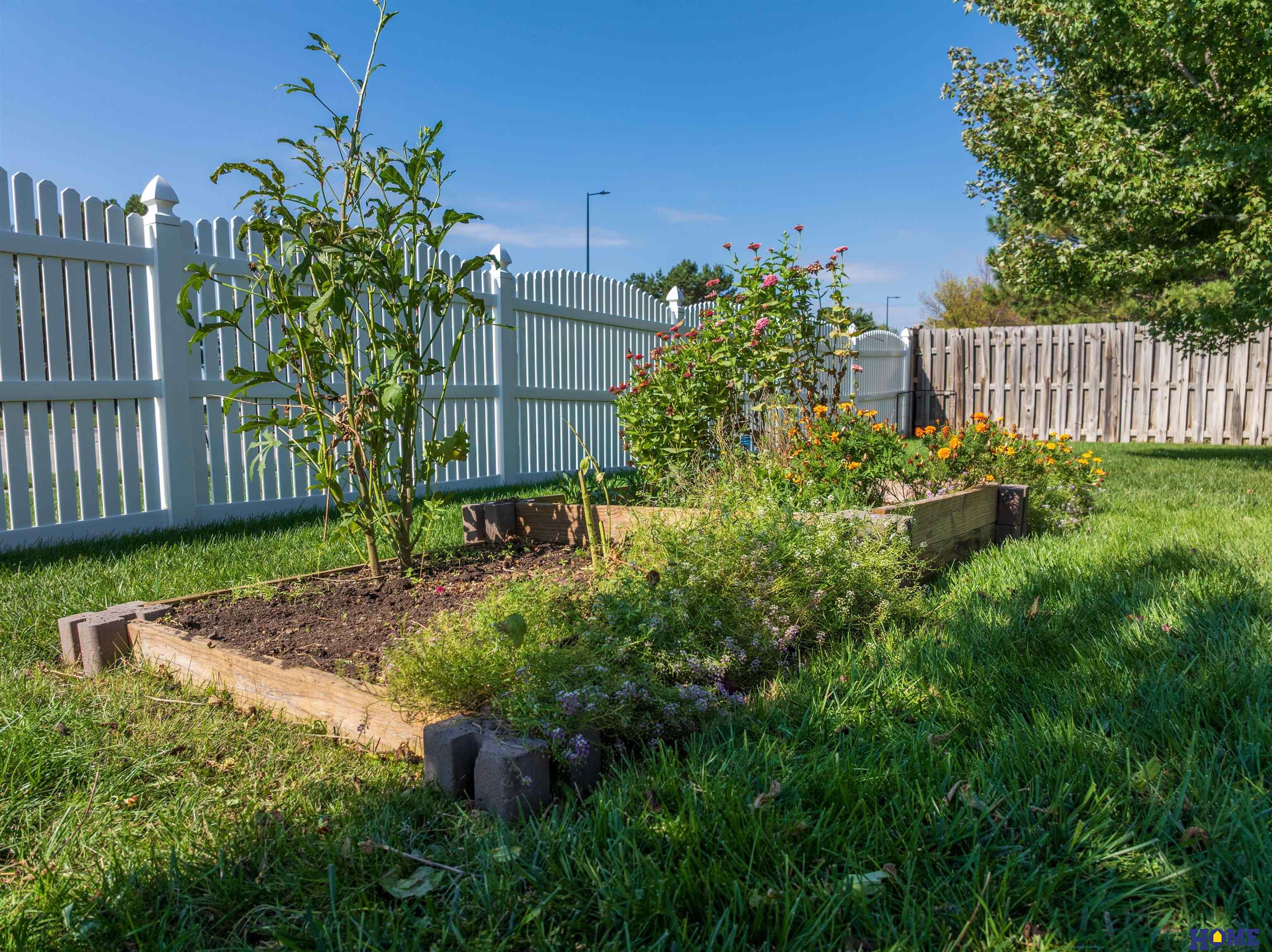 8005 LaytonJohn Lane