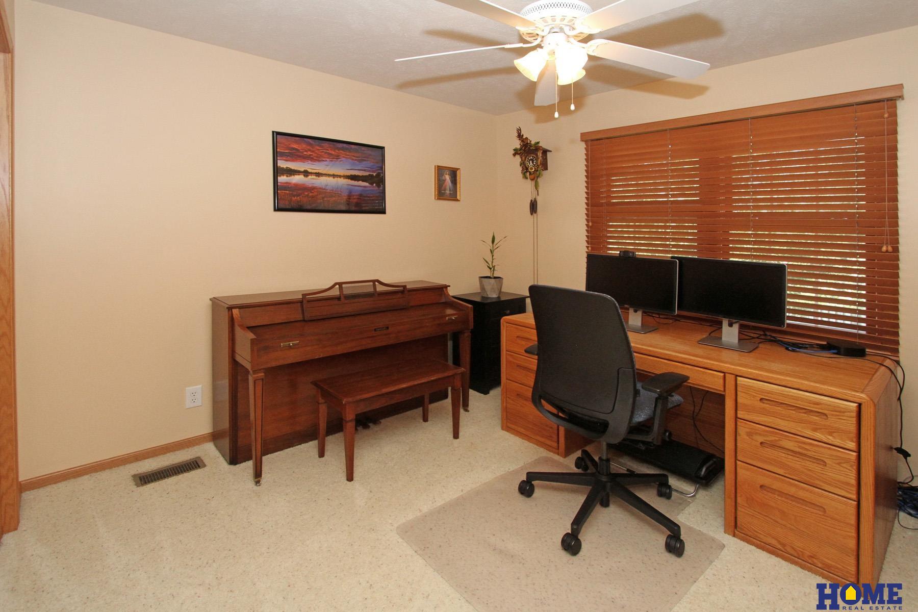 8005 LaytonJohn Lane