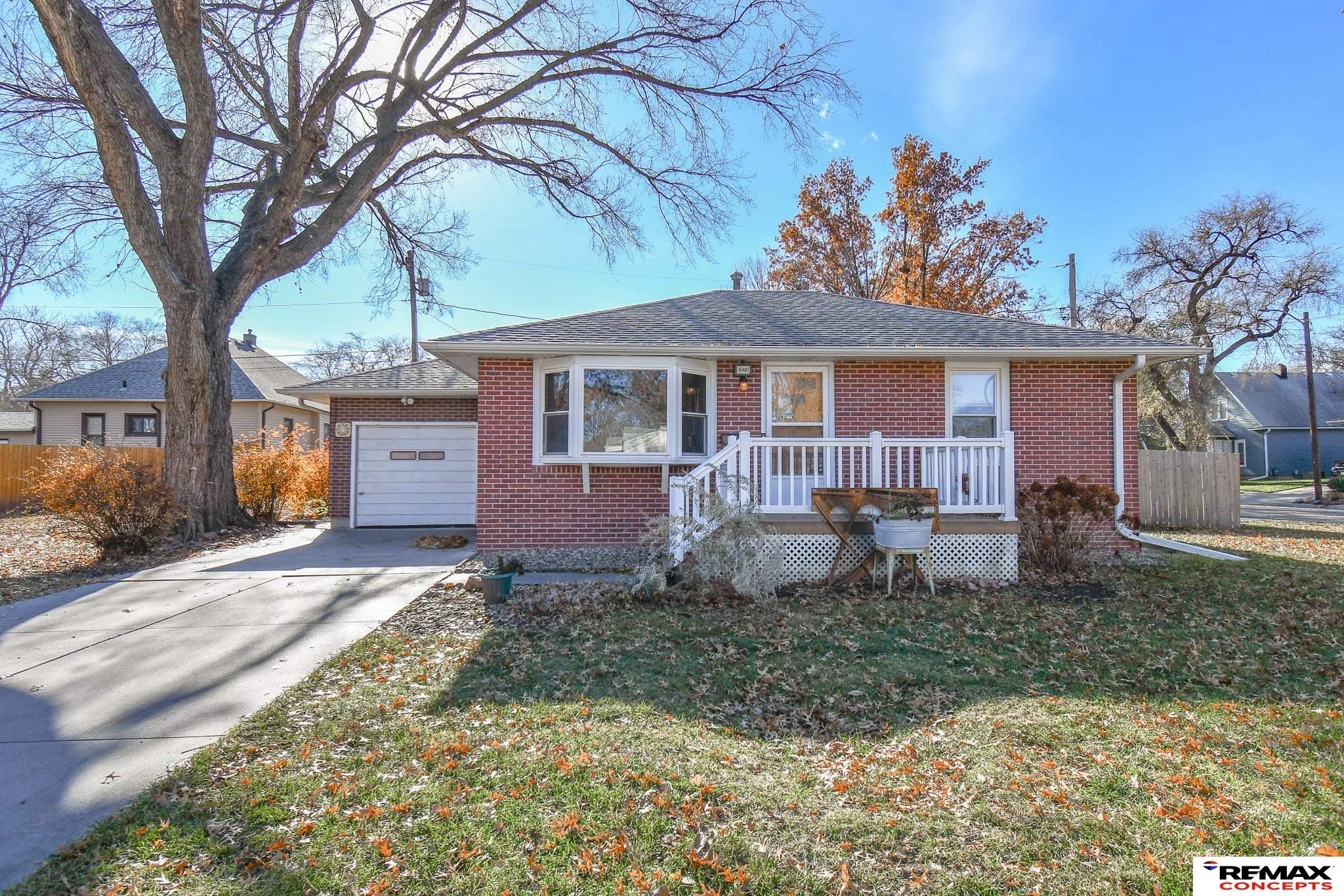 5401 Gladstone Street