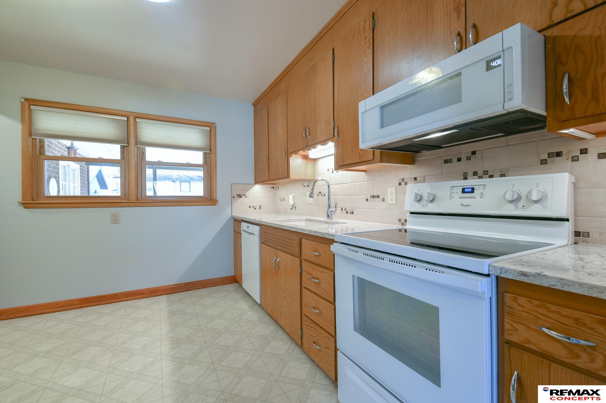 5401 Gladstone Street