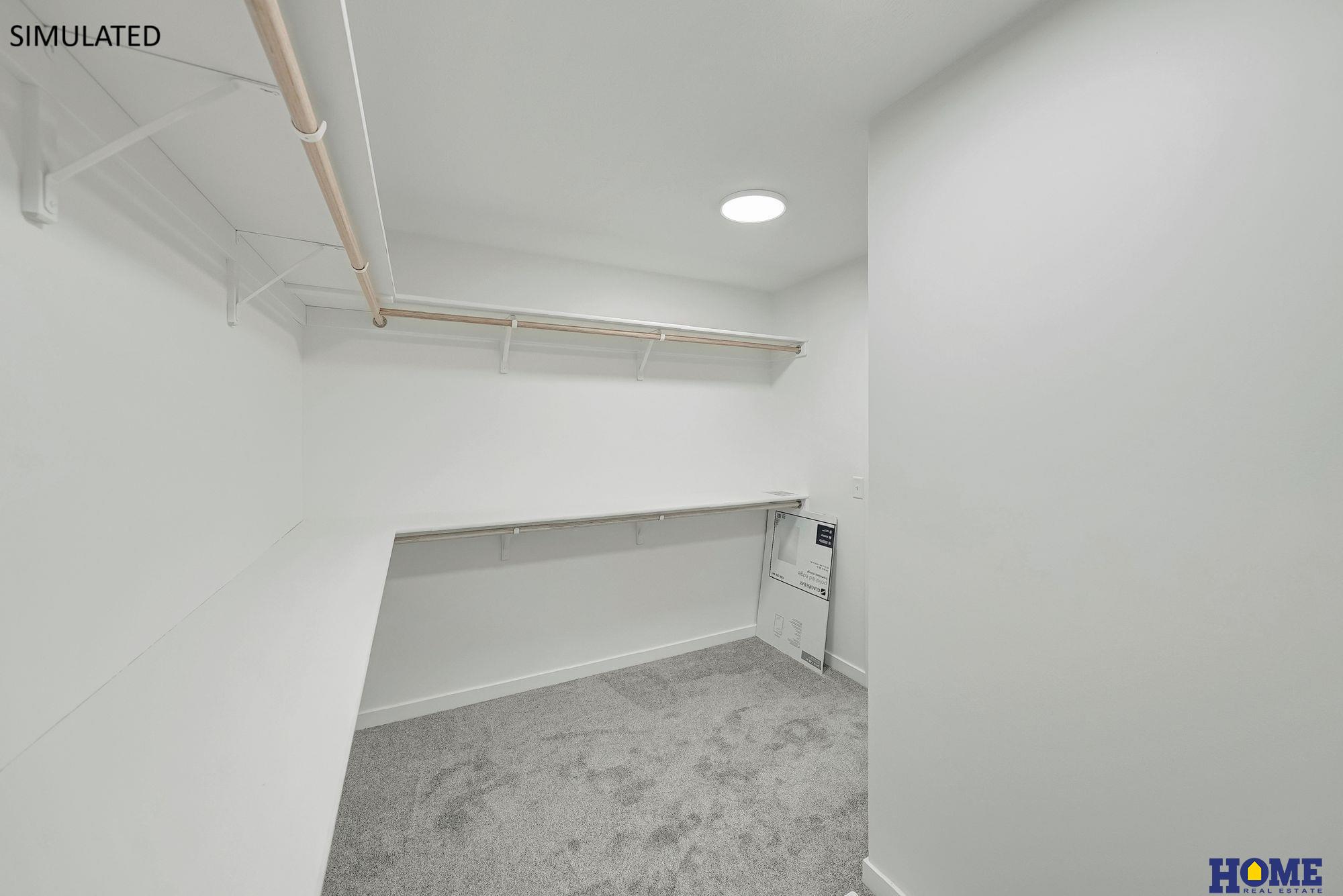 205 W Cowdrey Lane
