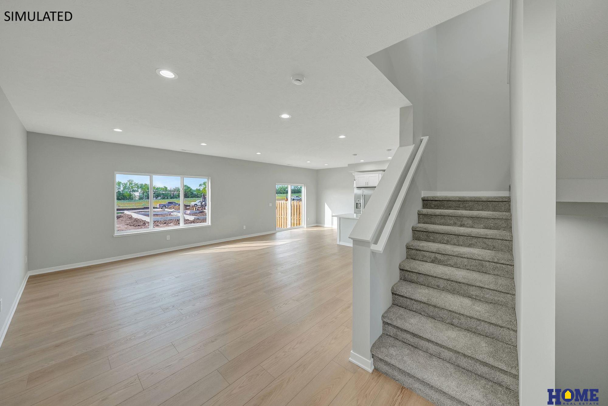 205 W Cowdrey Lane