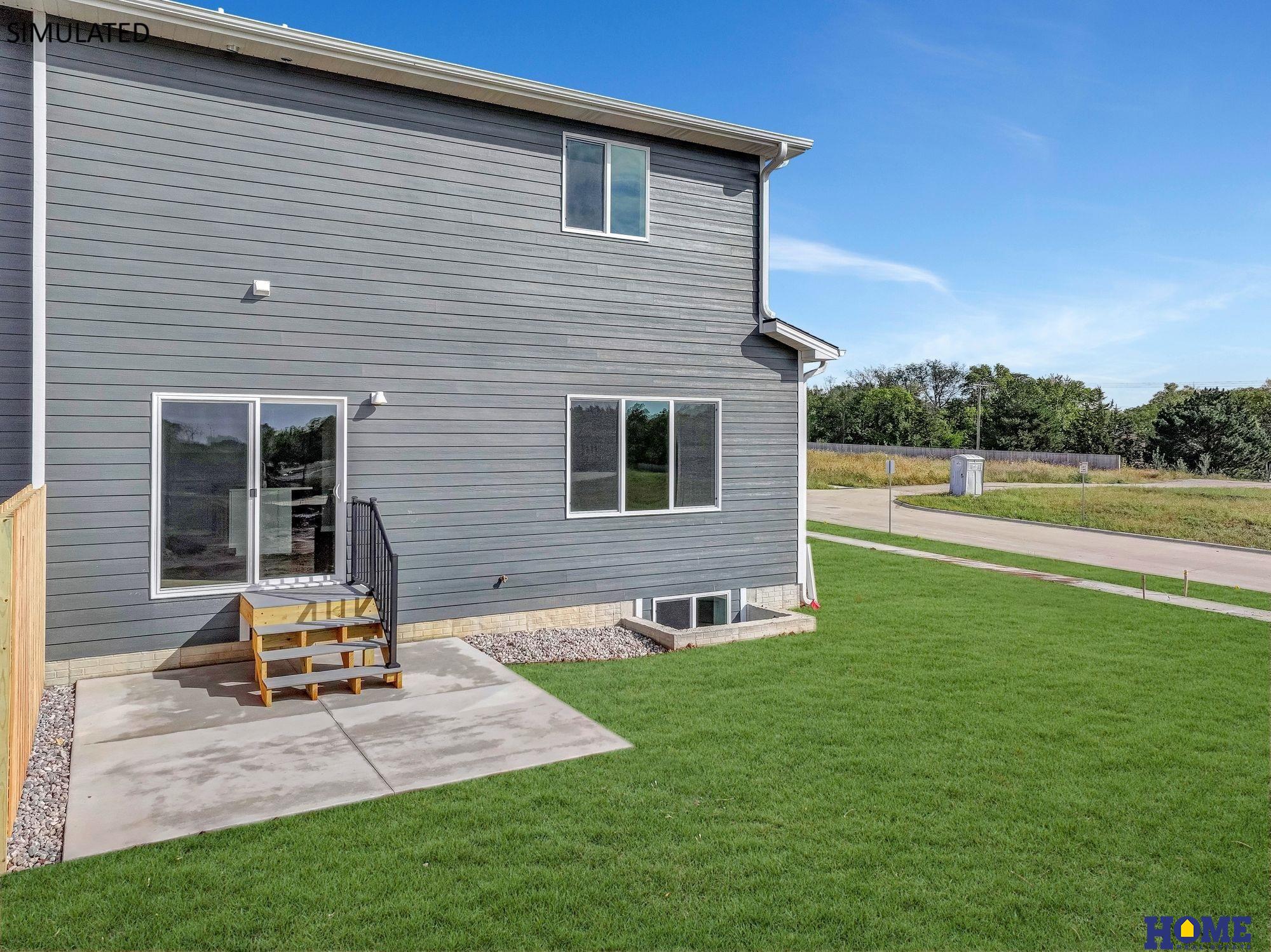 205 W Cowdrey Lane