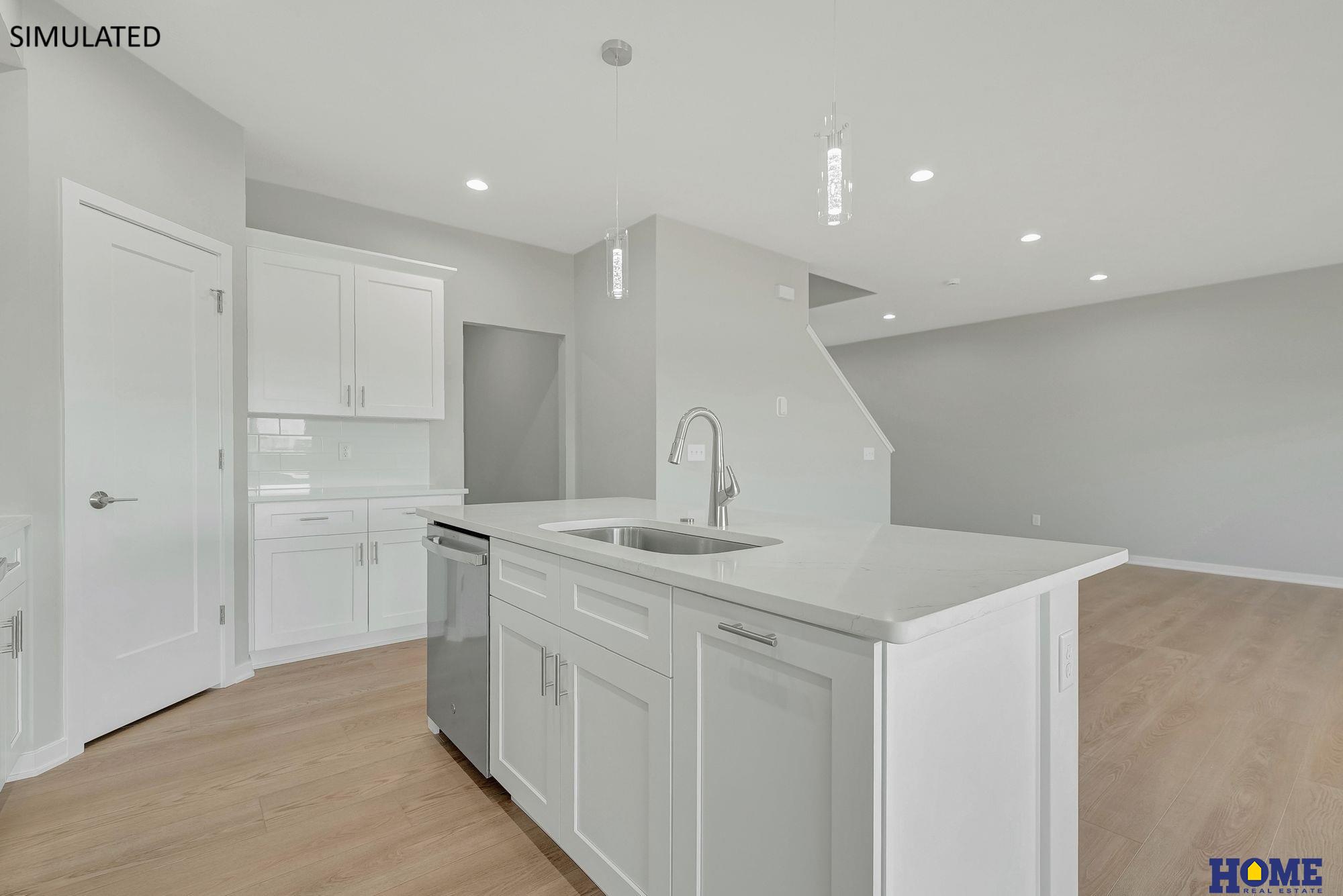 205 W Cowdrey Lane