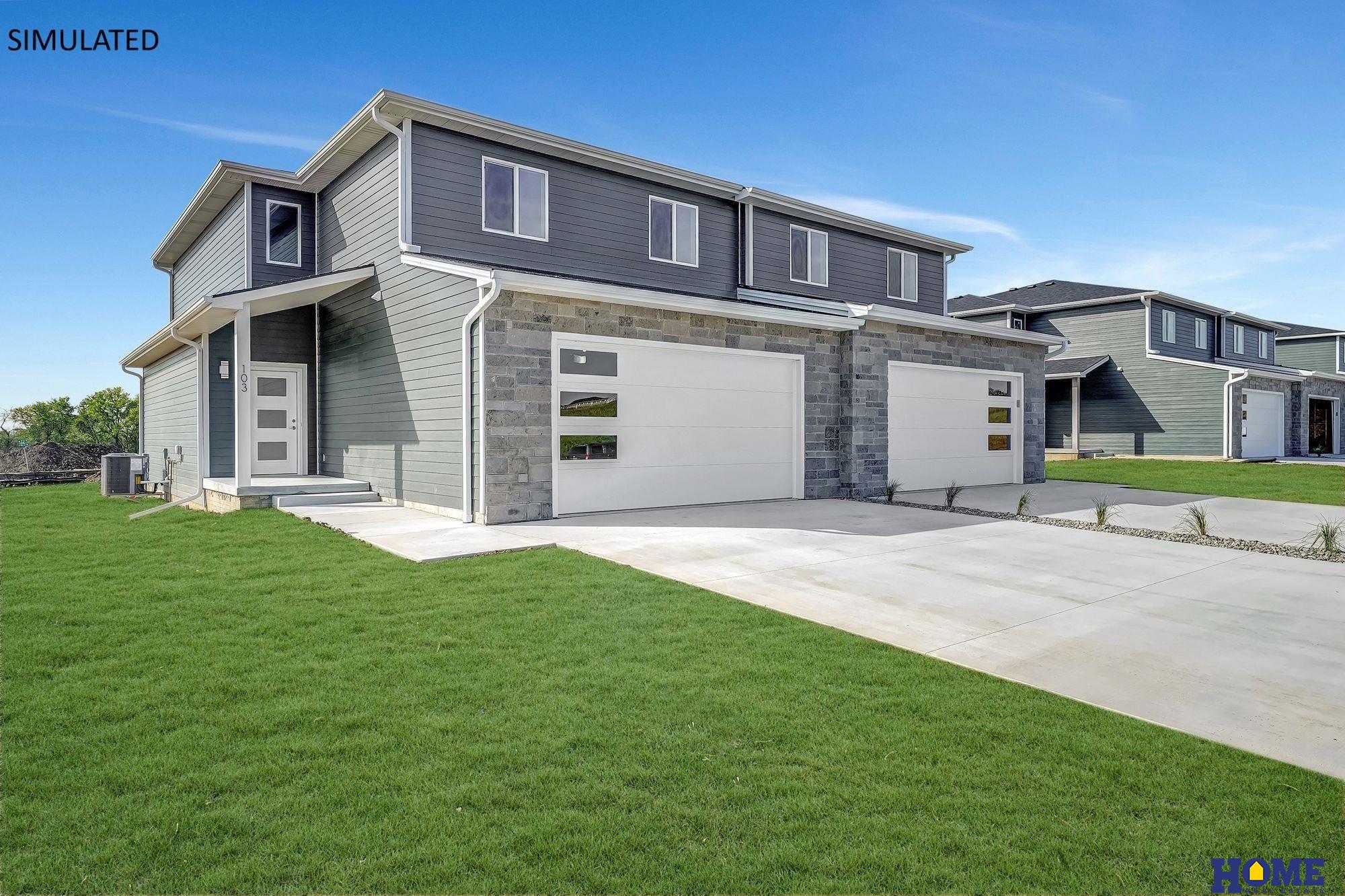 205 W Cowdrey Lane