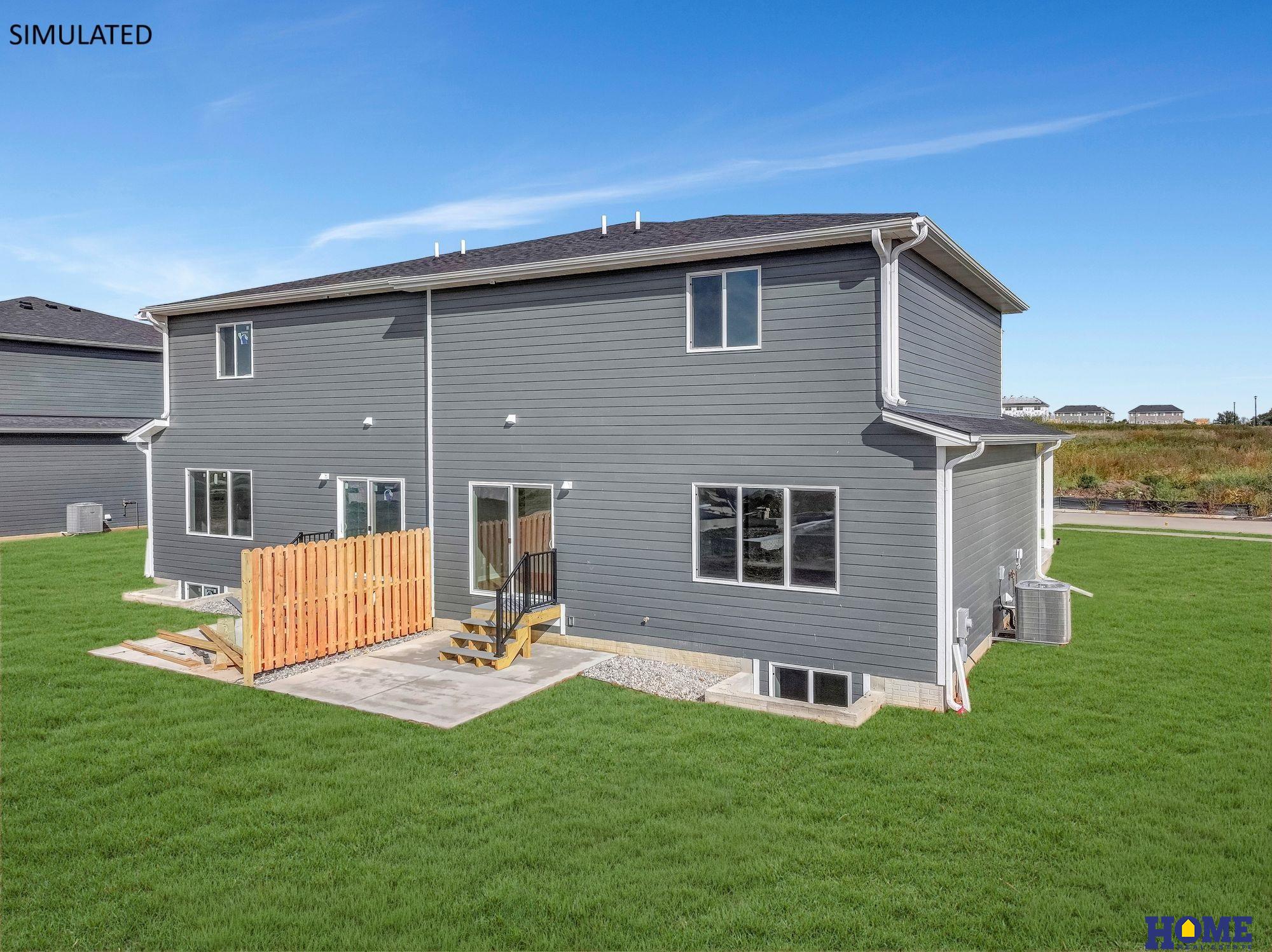 205 W Cowdrey Lane