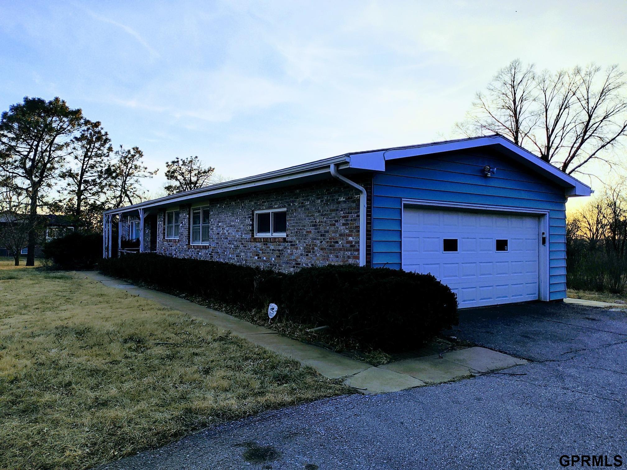 1749 Dixie Trail