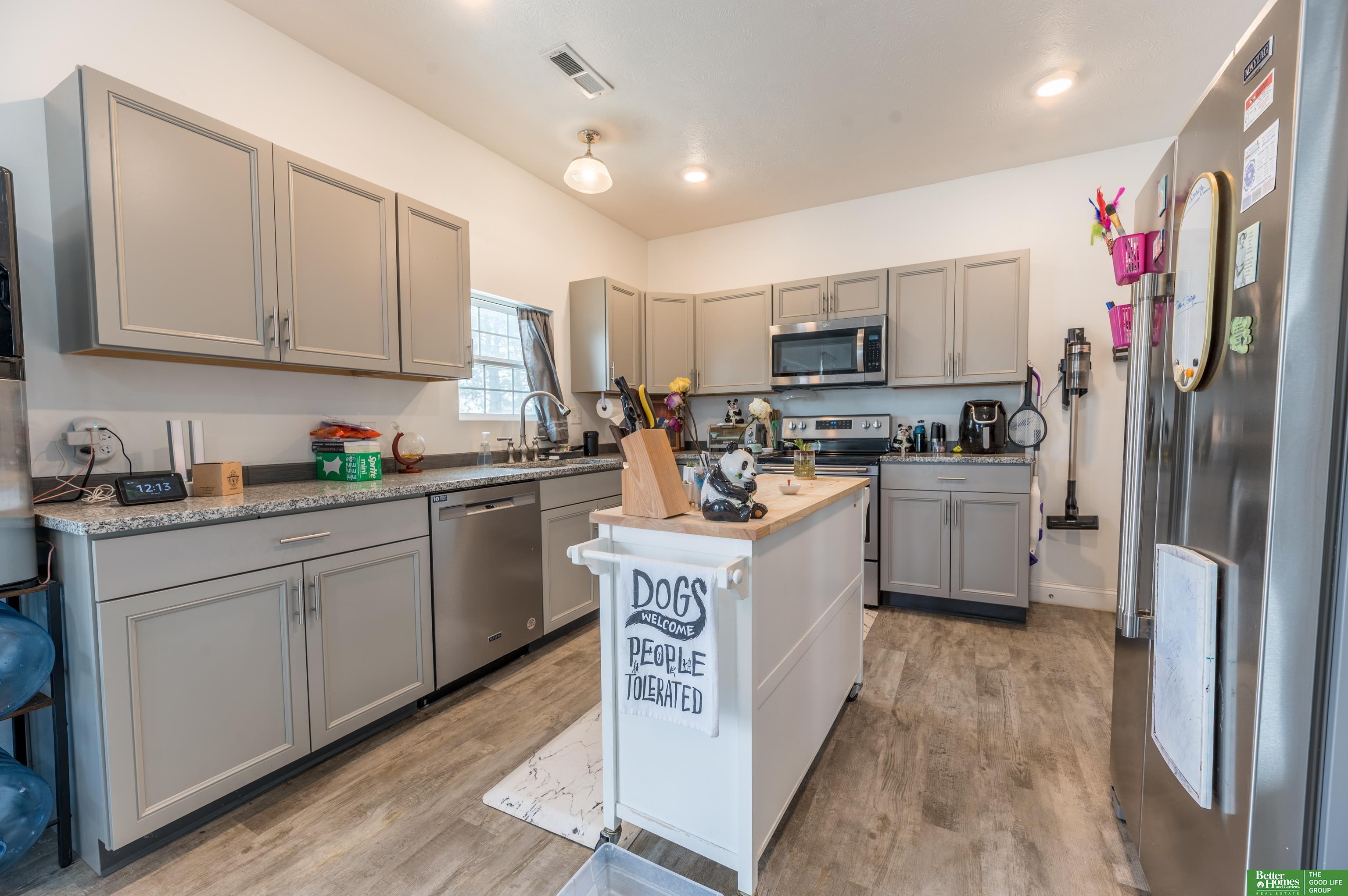 102 E 2nd Street