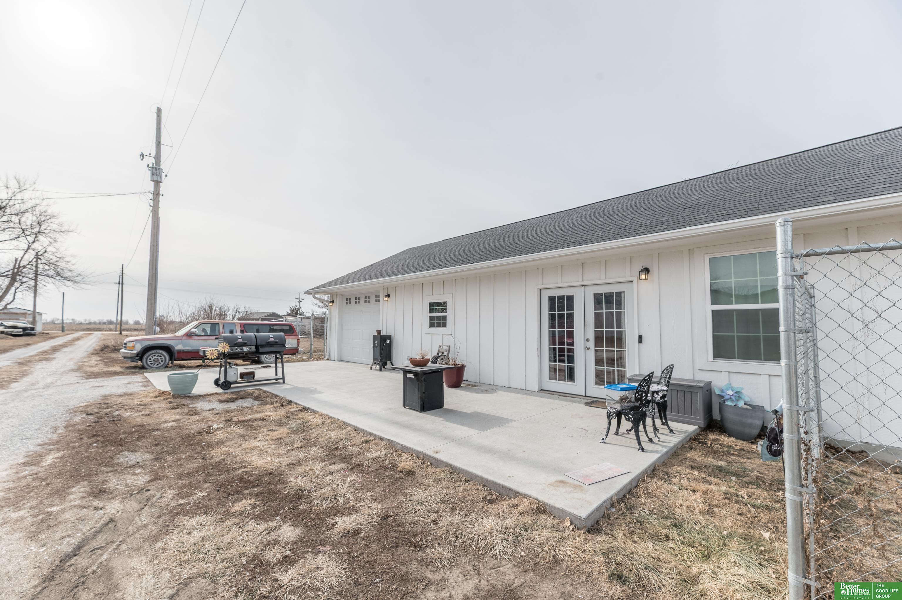 102 E 2nd Street