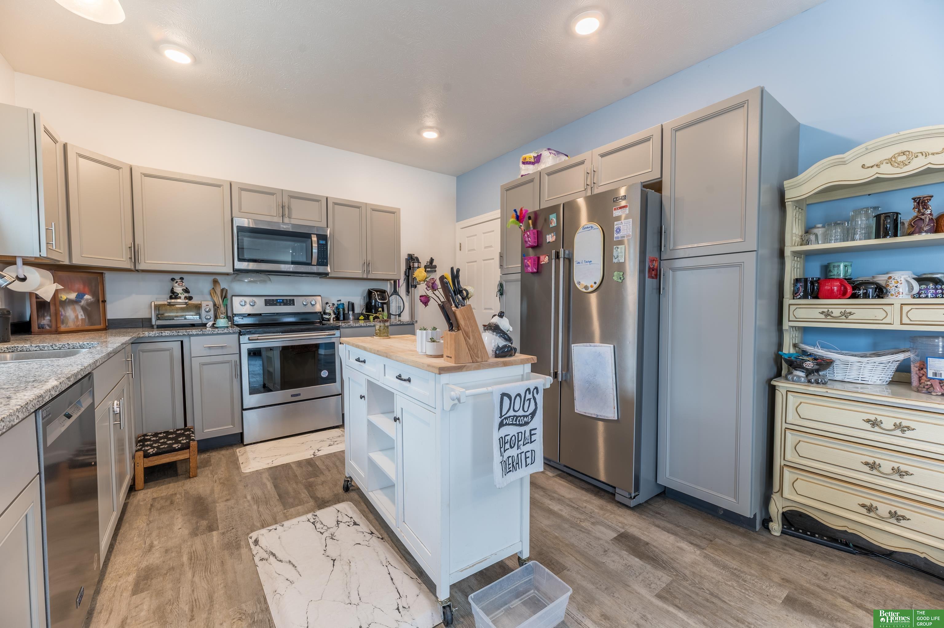 102 E 2nd Street