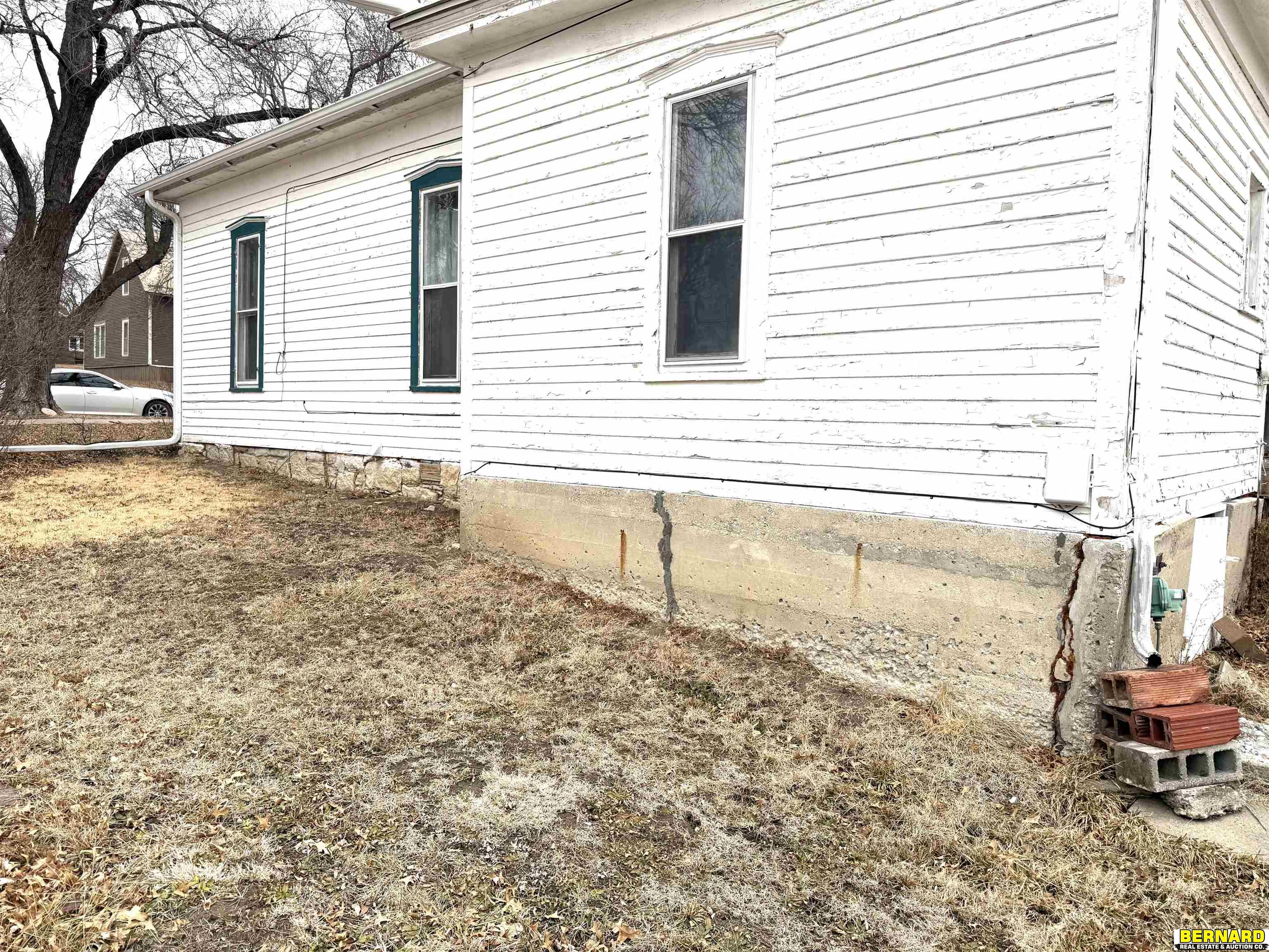 106 W Church Street