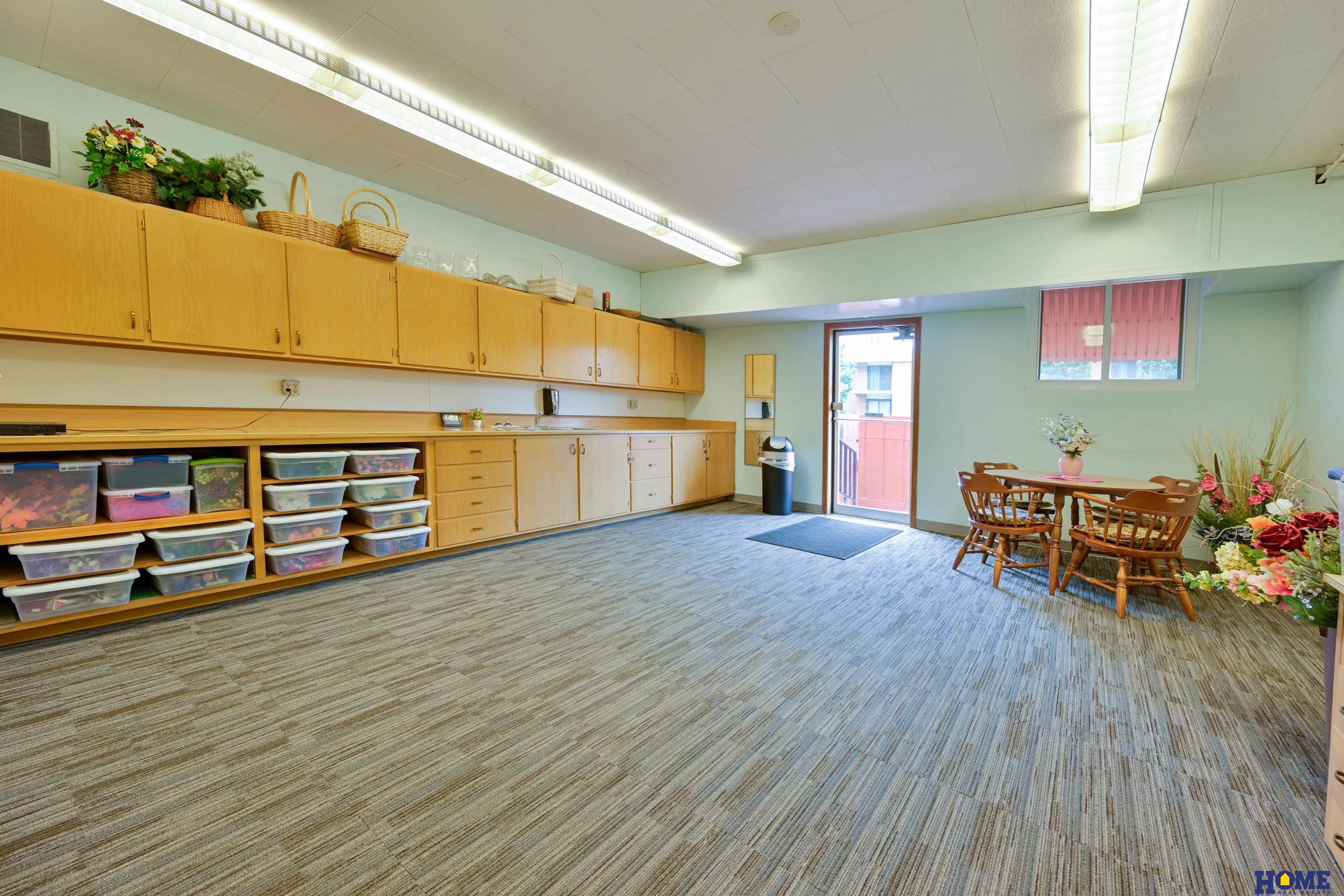 1540 N Cotner Boulevard # B403