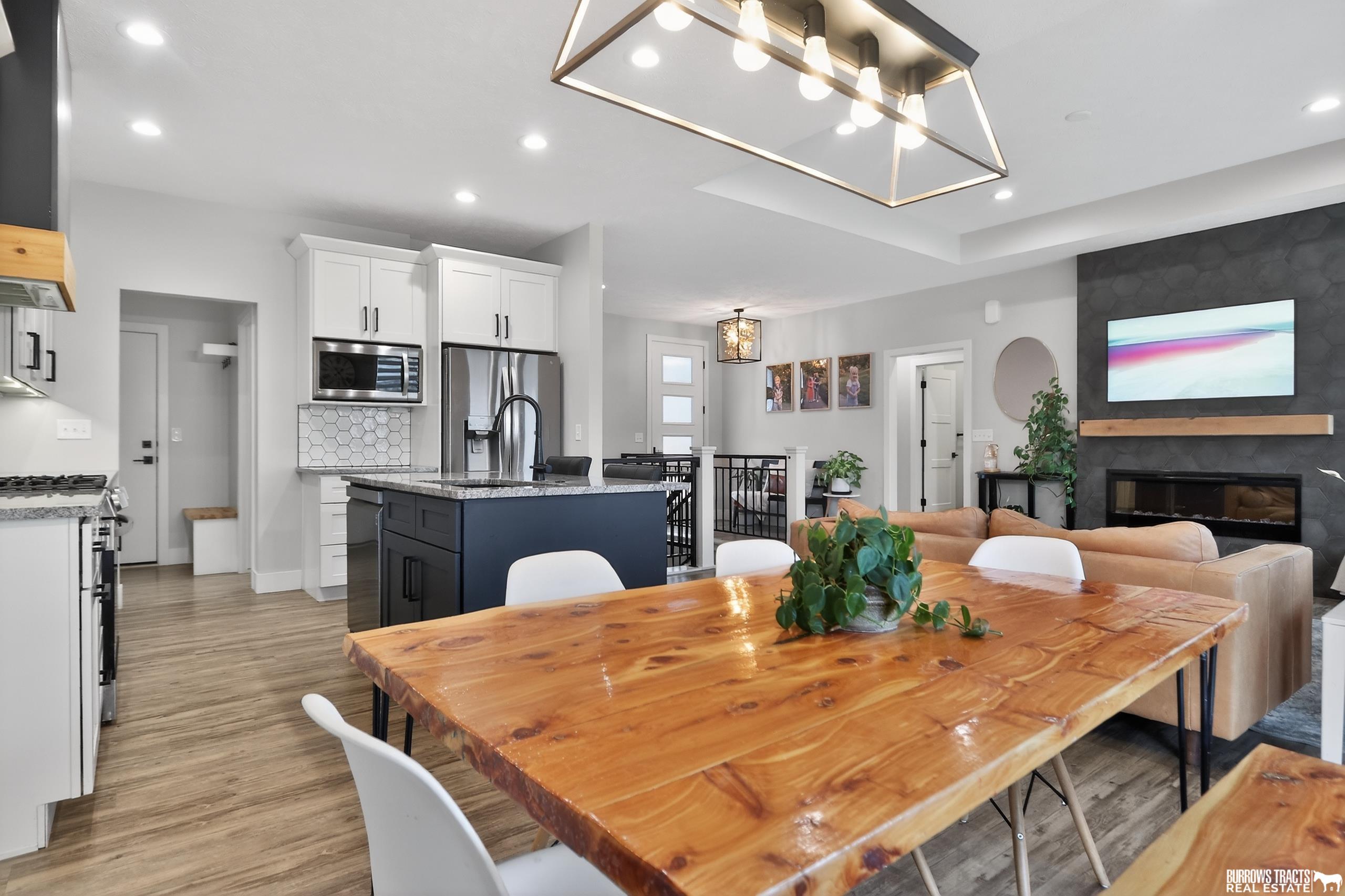 2351 S 89th Street