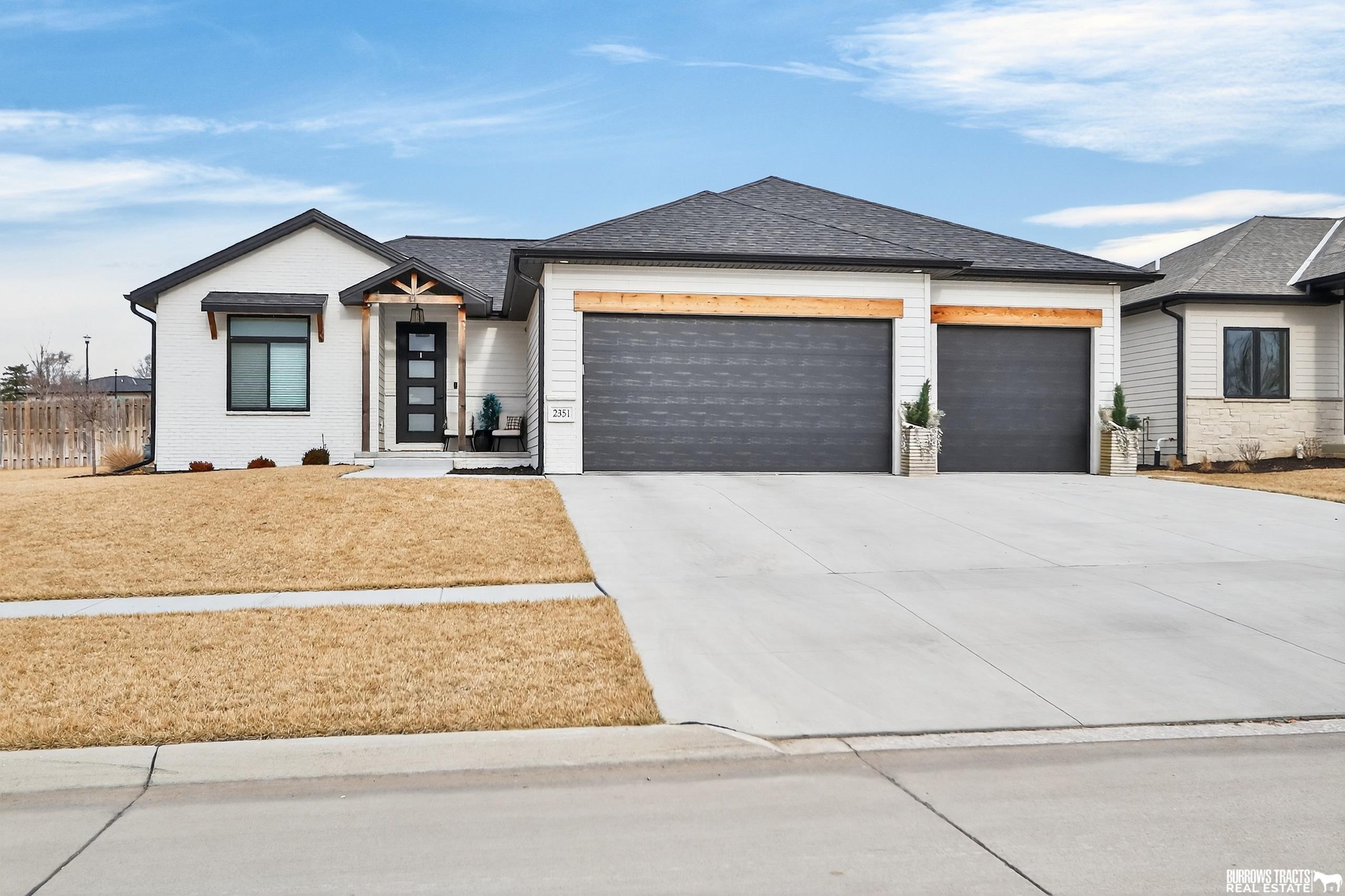 2351 S 89th Street
