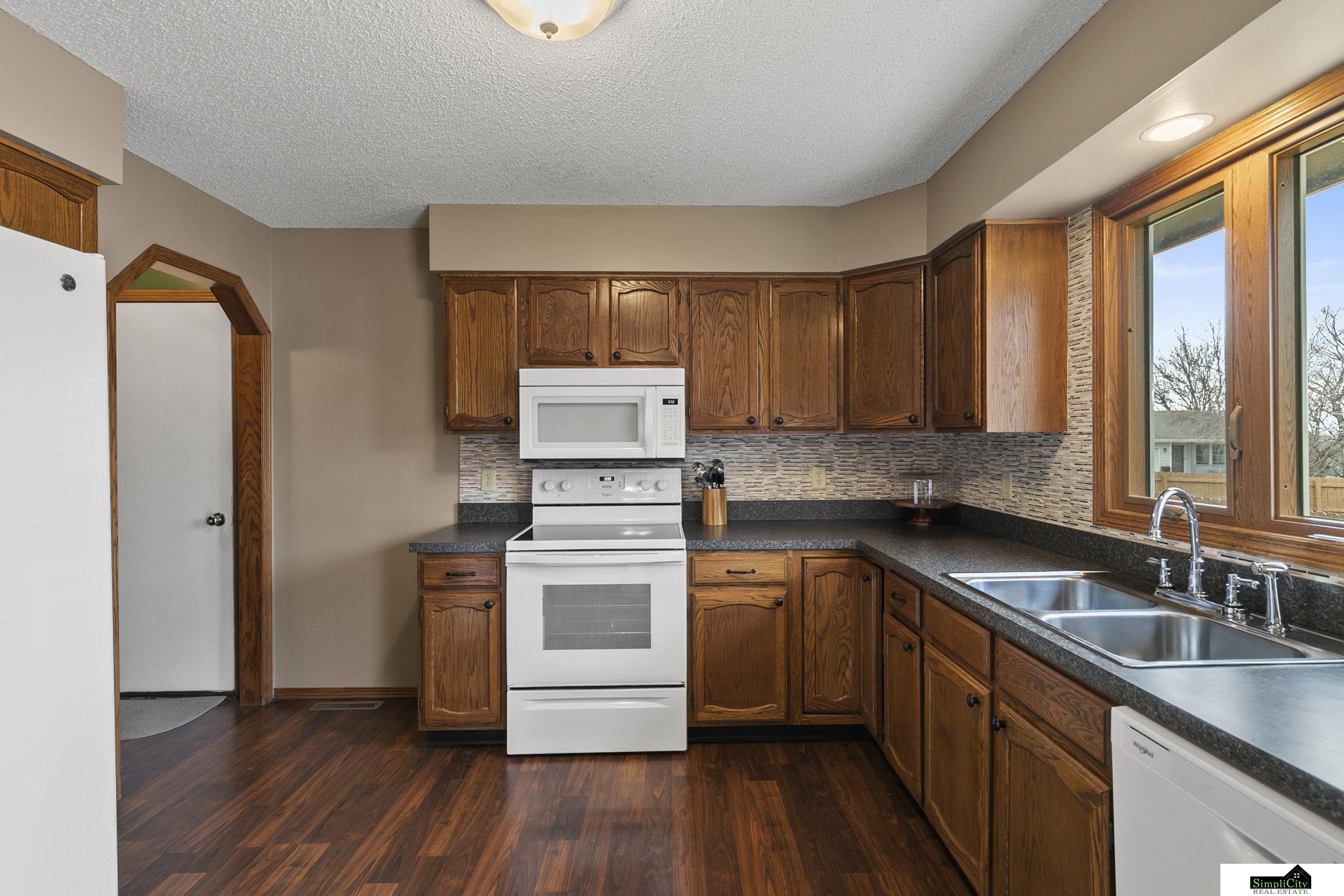 803 N 86Th Street