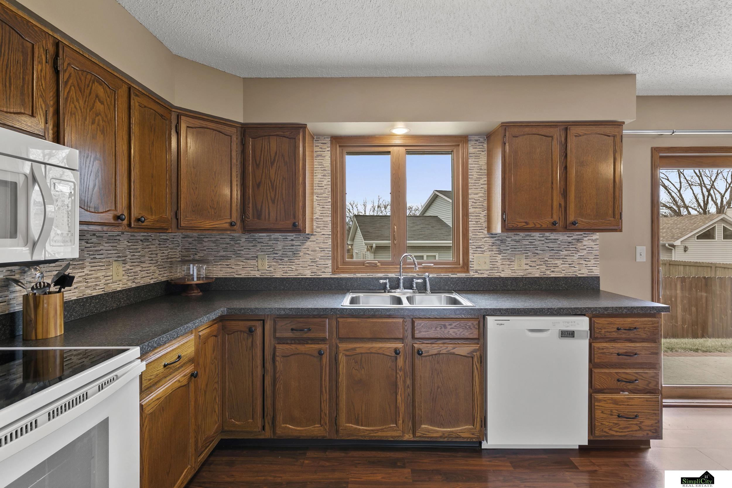 803 N 86Th Street