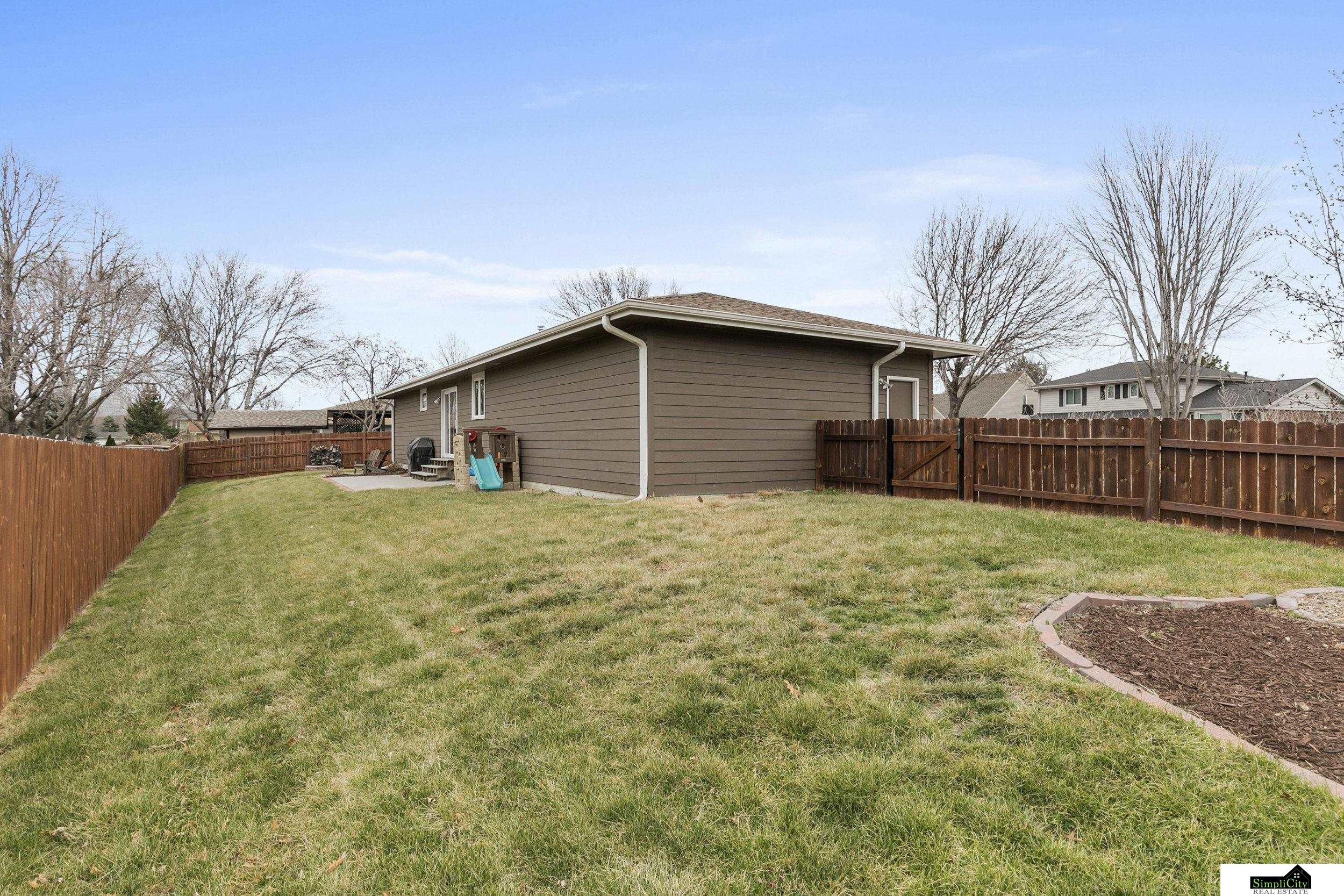 803 N 86Th Street
