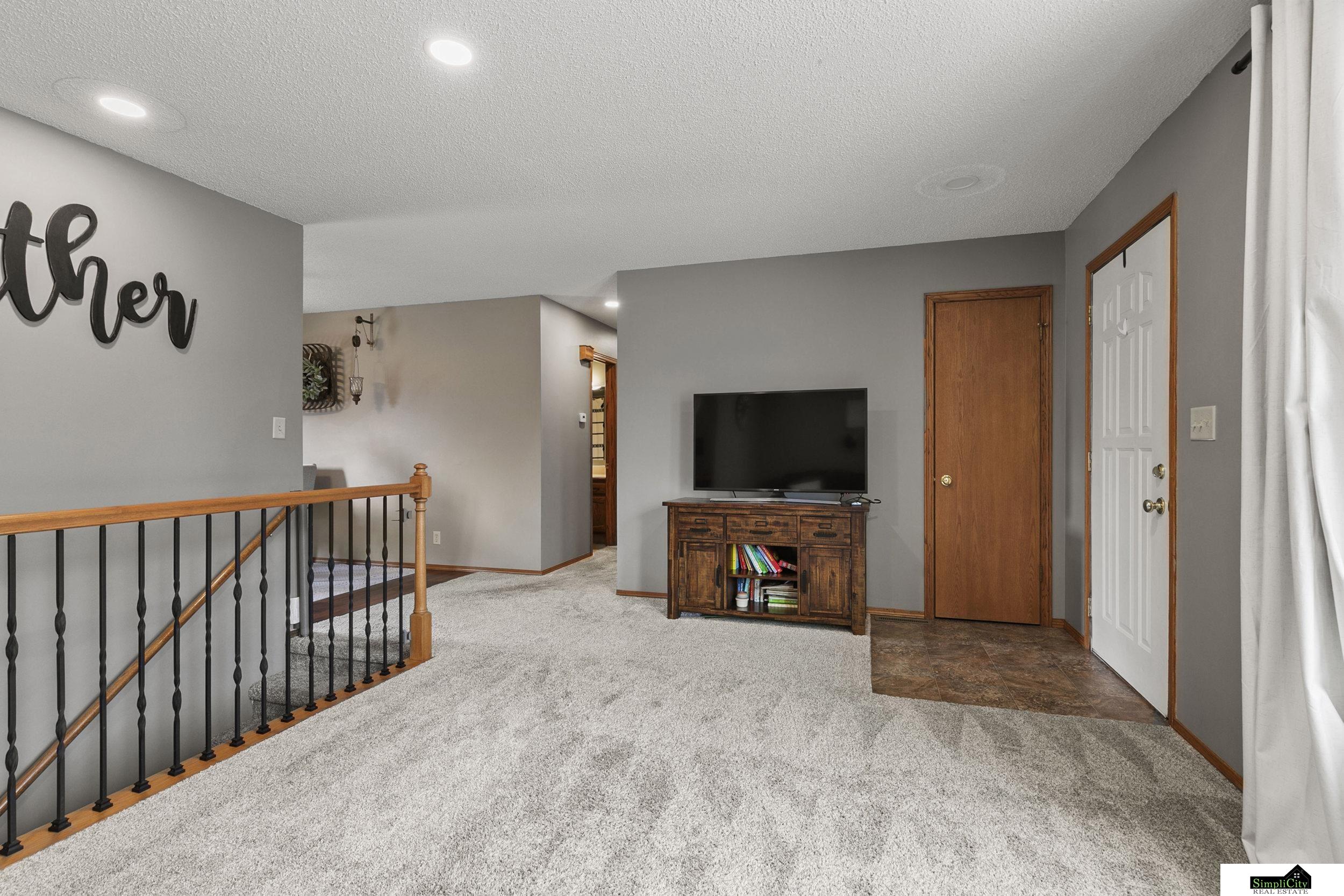 803 N 86Th Street