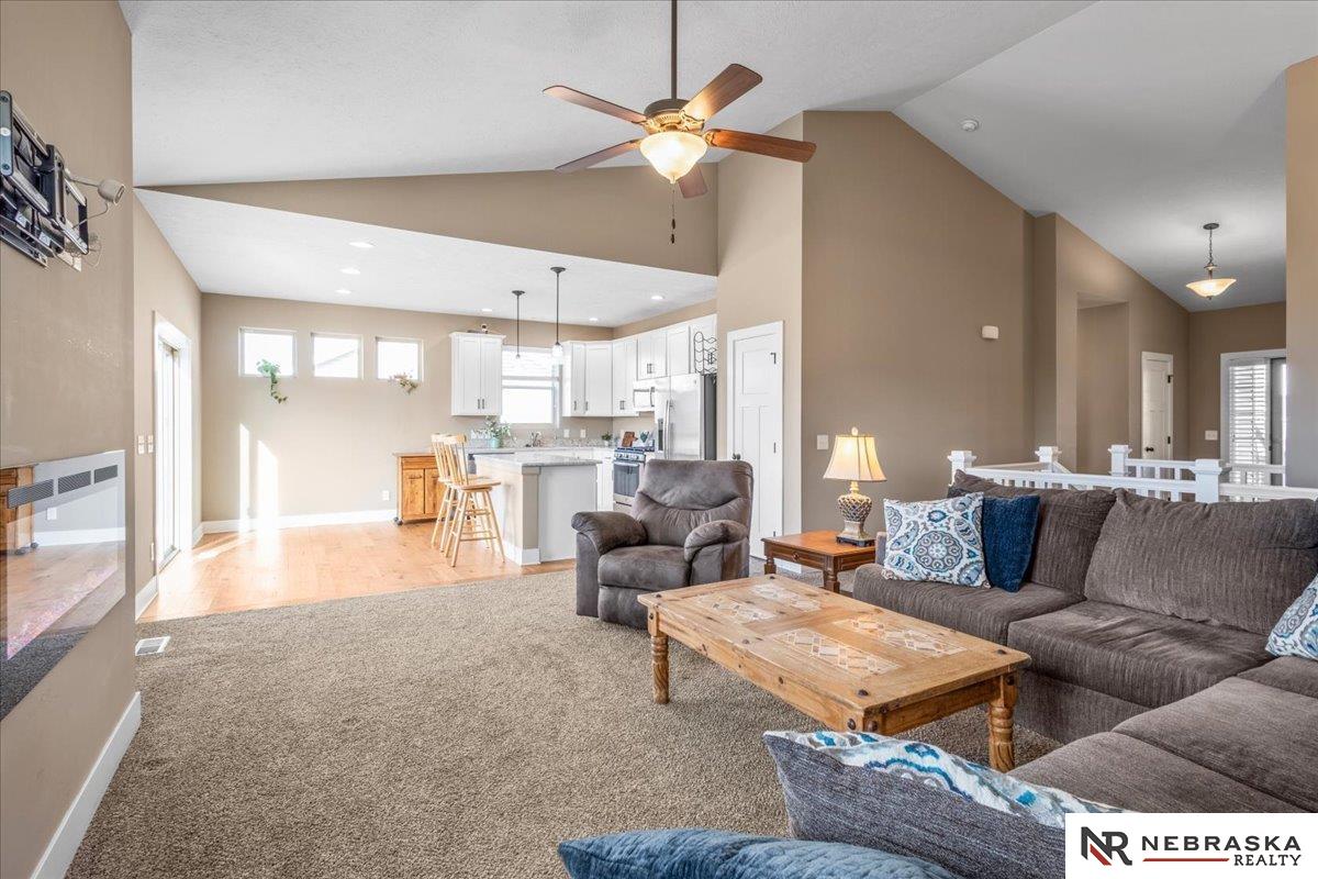 2205 Hedgeapple Road