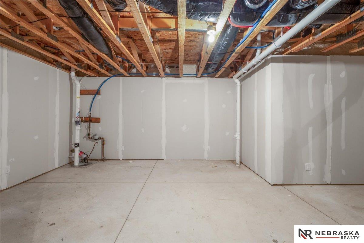 2205 Hedgeapple Road